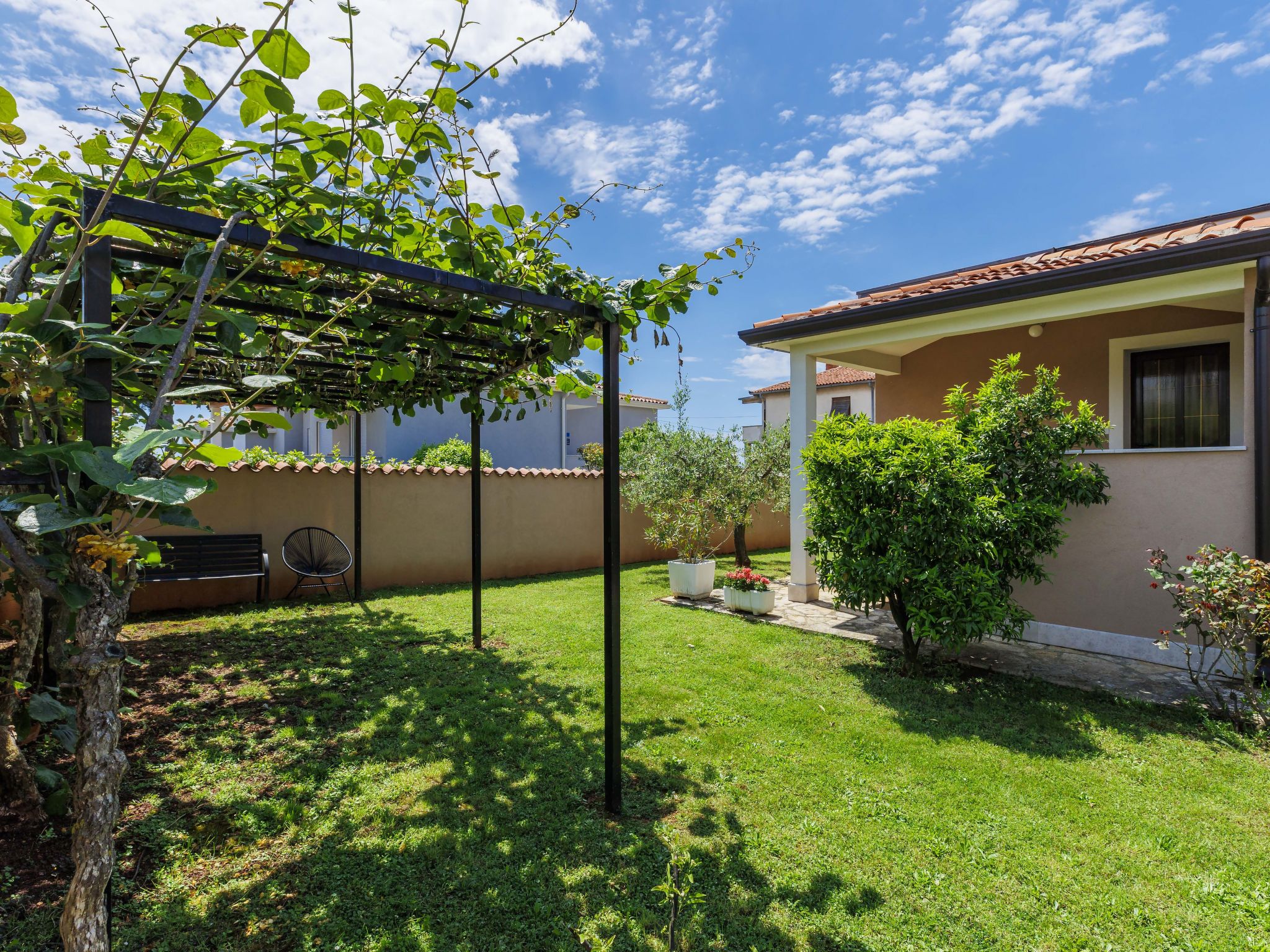 Photo of HR2200.135.1