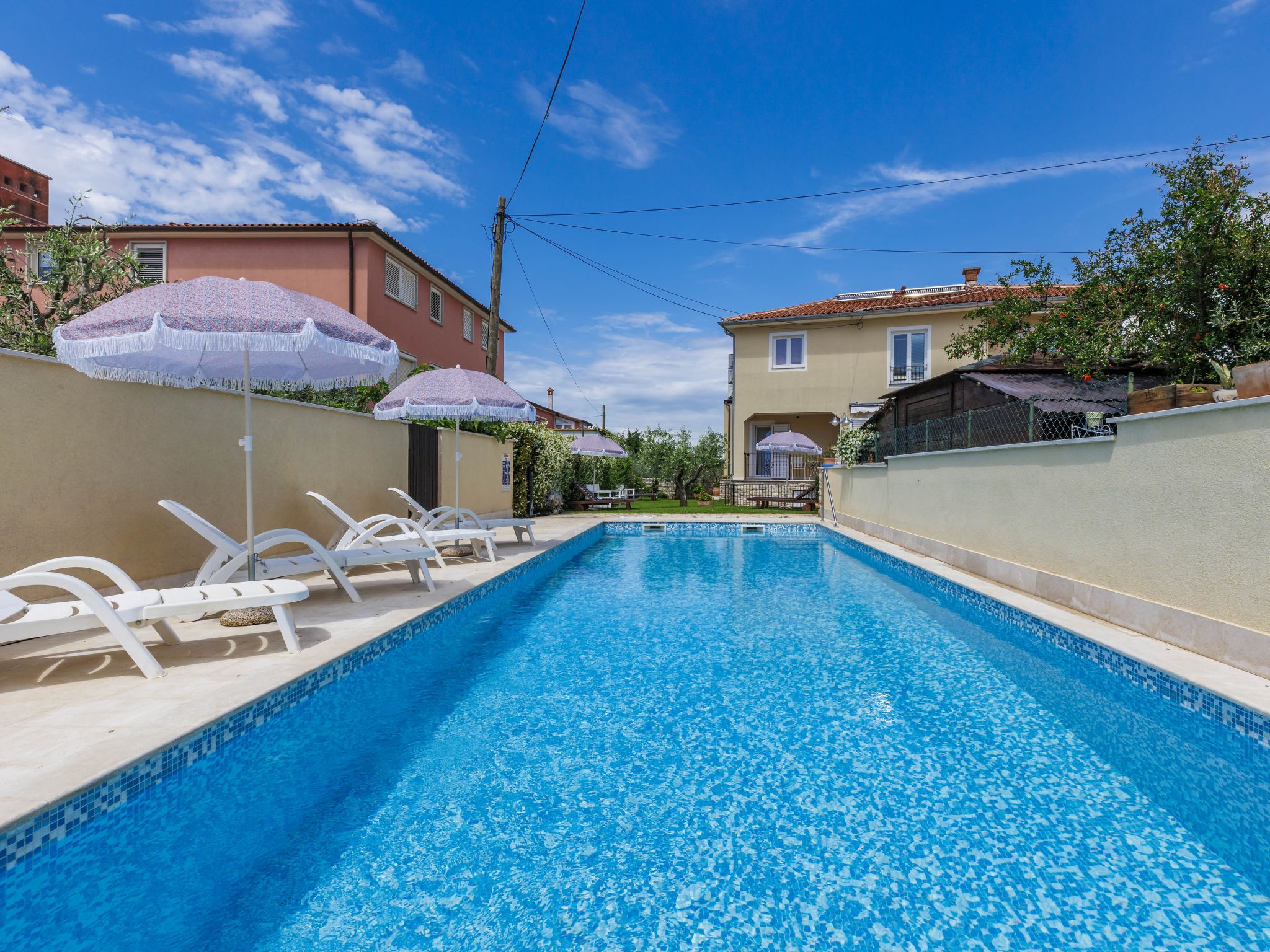 Photo of HR2200.135.1