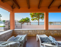 Villa Rita: Strandvakantie op 50 meter van de Adriatische Zee in Umag - thumbnail 2