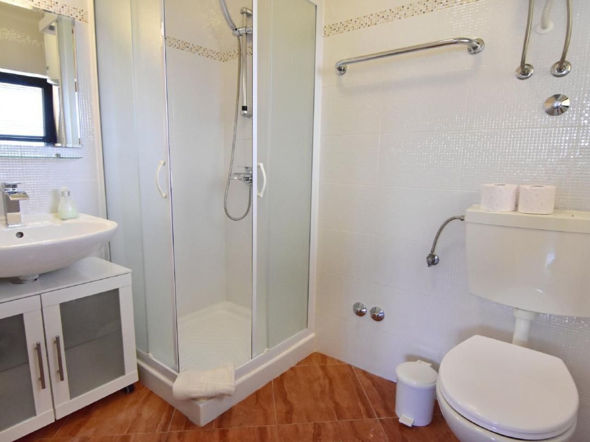 Alpa6-Image-tags.info