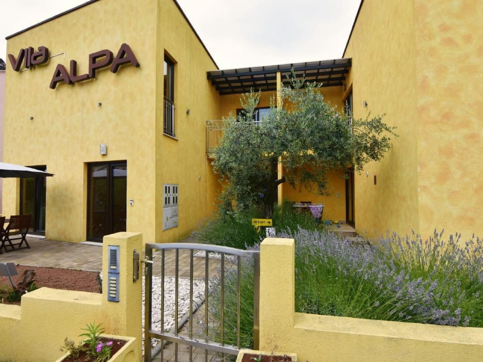 Villa Alpa-Image-tags.info