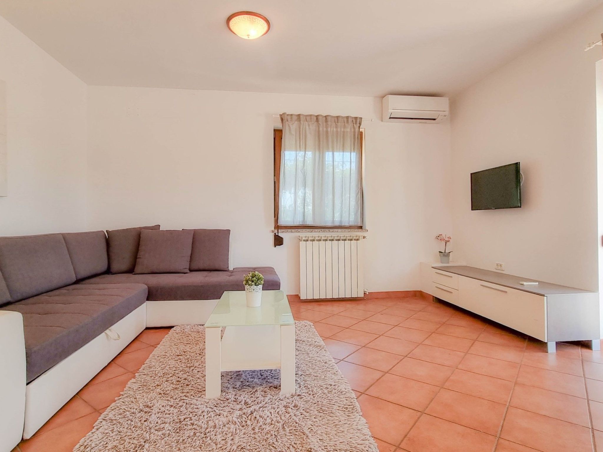 Wohnung "Dani" mit Terrasse-Binnen