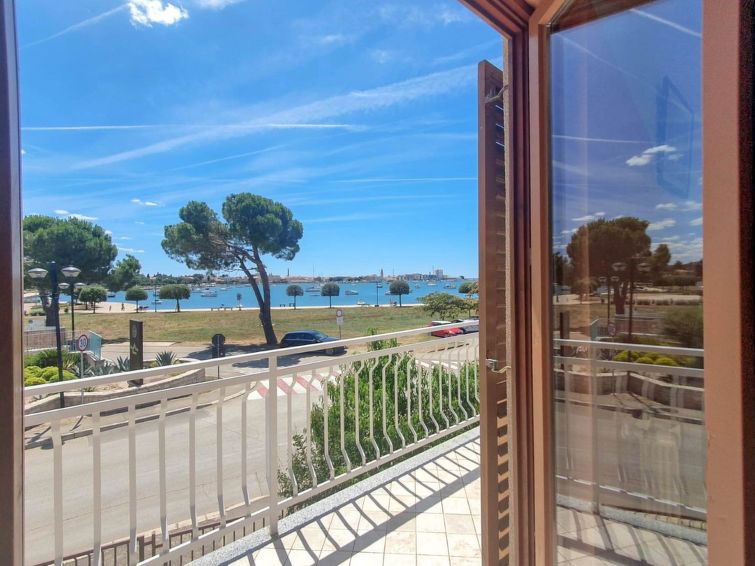 Apartment Mit Meerblick Für 4 Personen - Umag