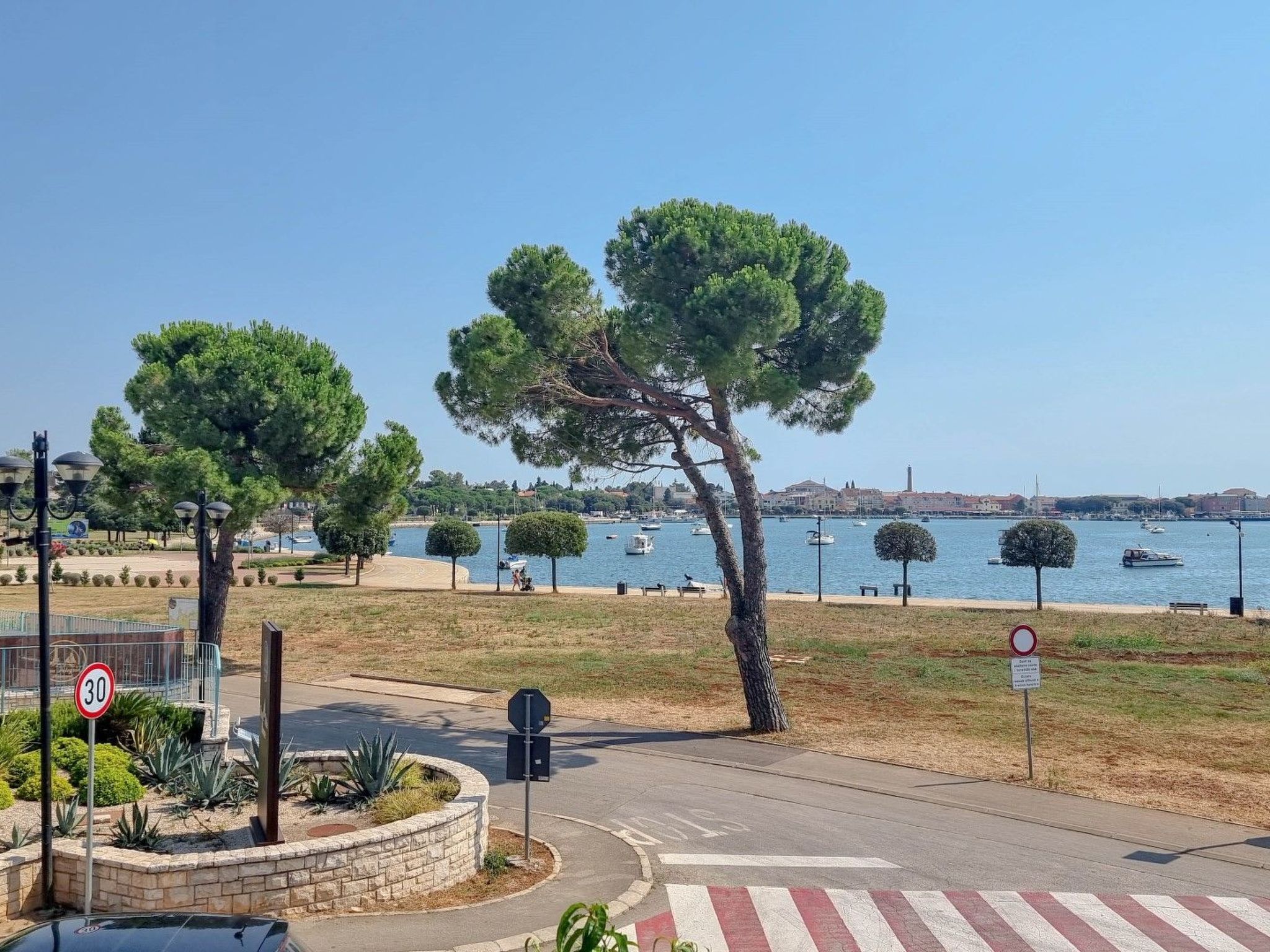 Apartment mit Meerblick für 4 Personen-Buiten
