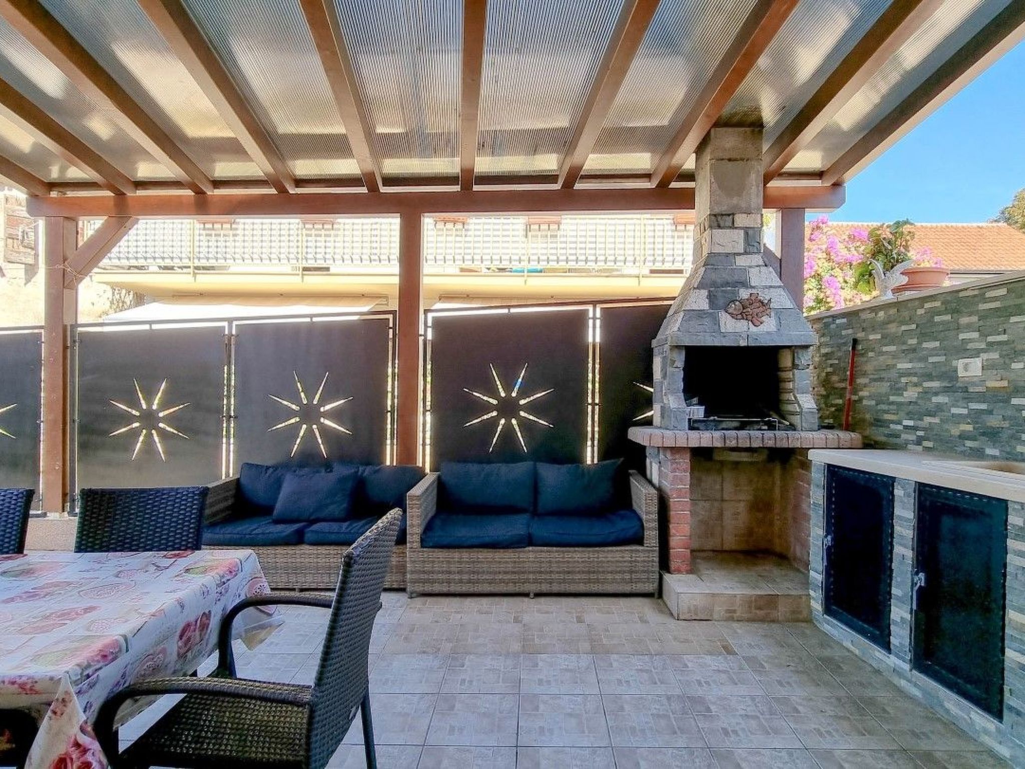 Photo of "Ivan" direkt am Strand