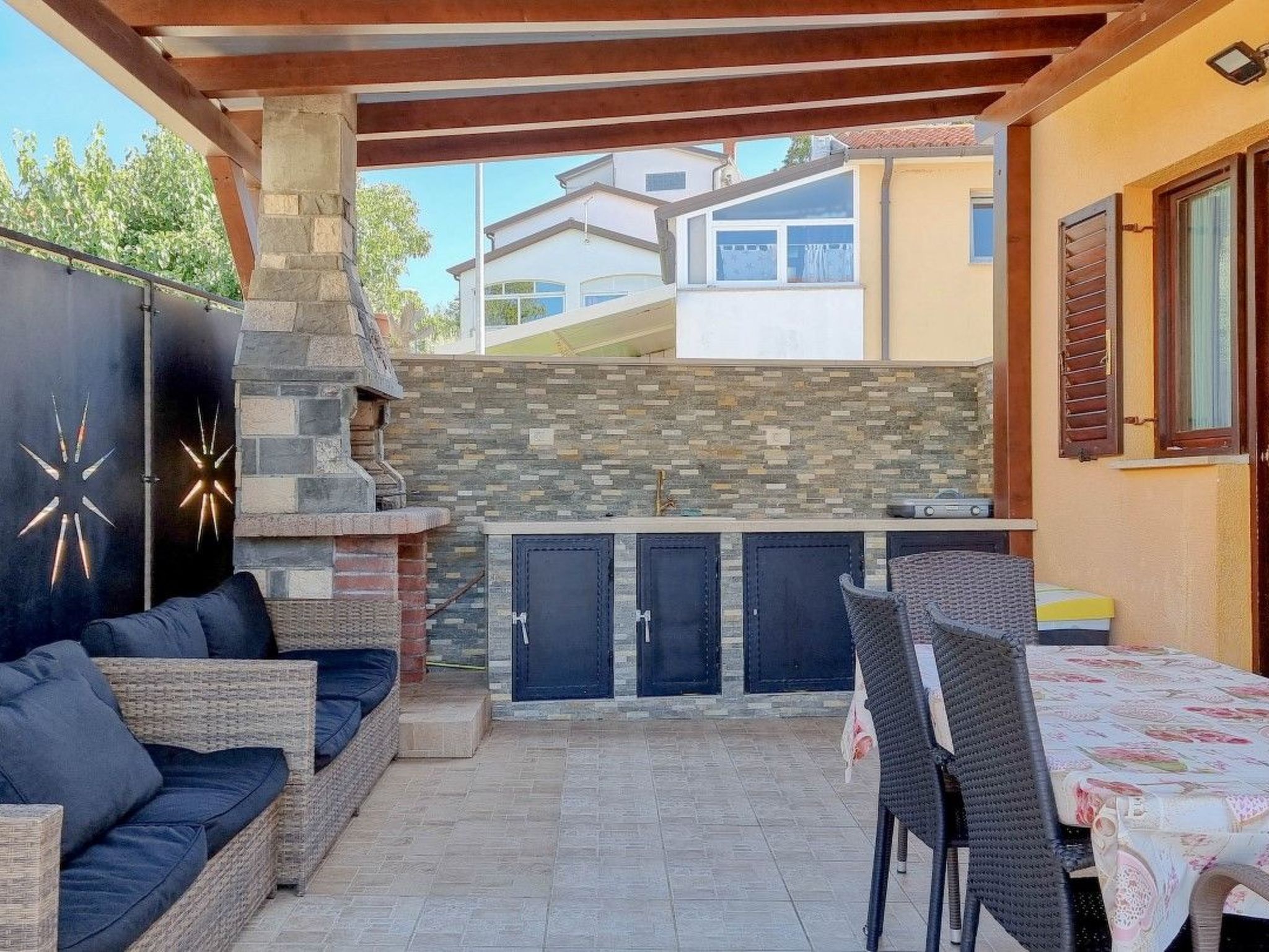 Photo of "Ivan" direkt am Strand