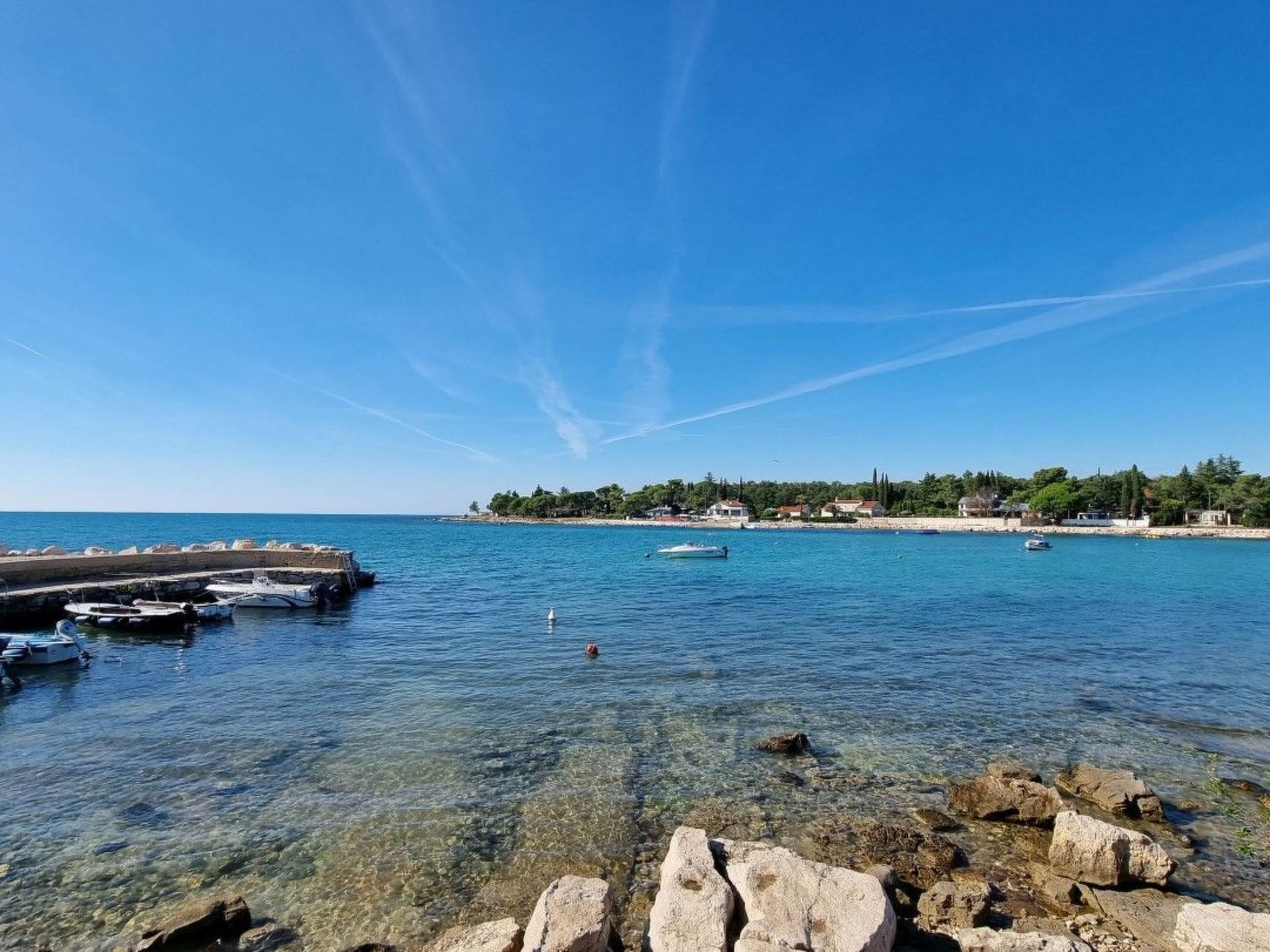 Photo of "Ivan" direkt am Strand