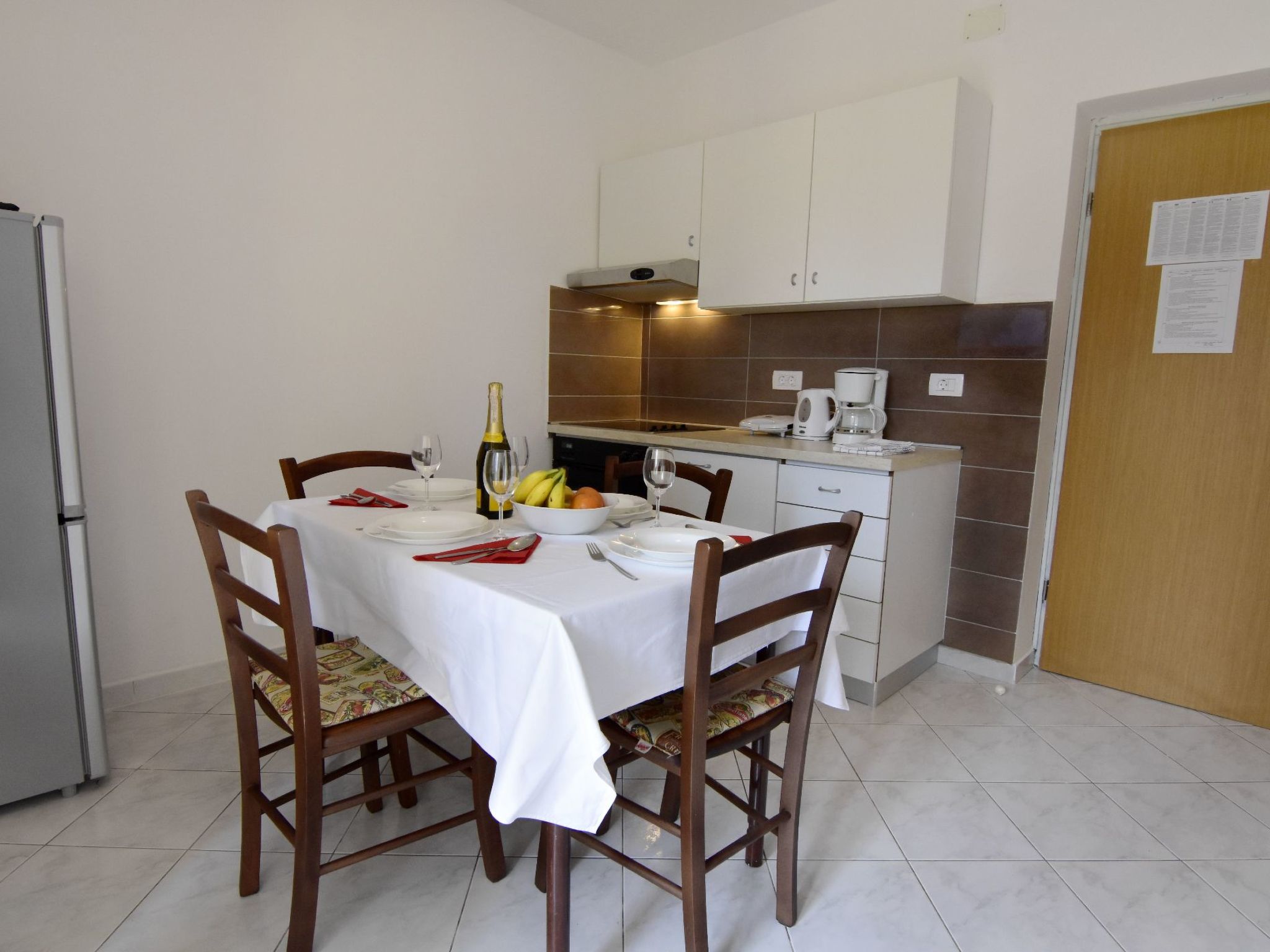 ALBINA B4-Image-tags.info