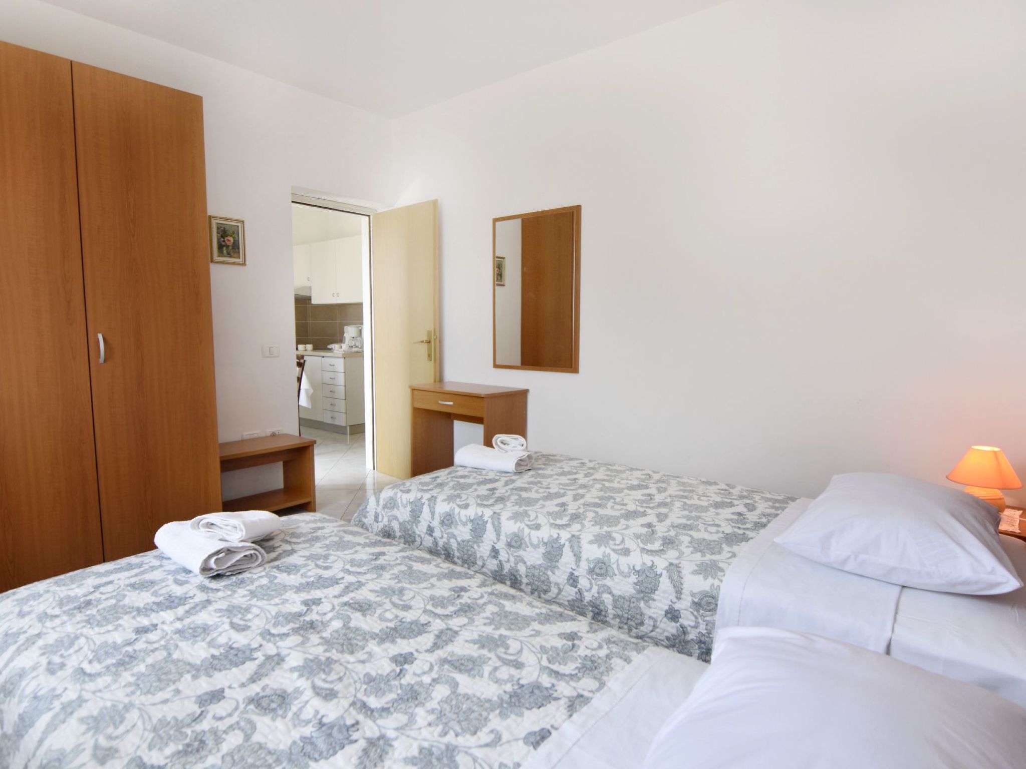 ALBINA B4-Image-tags.info