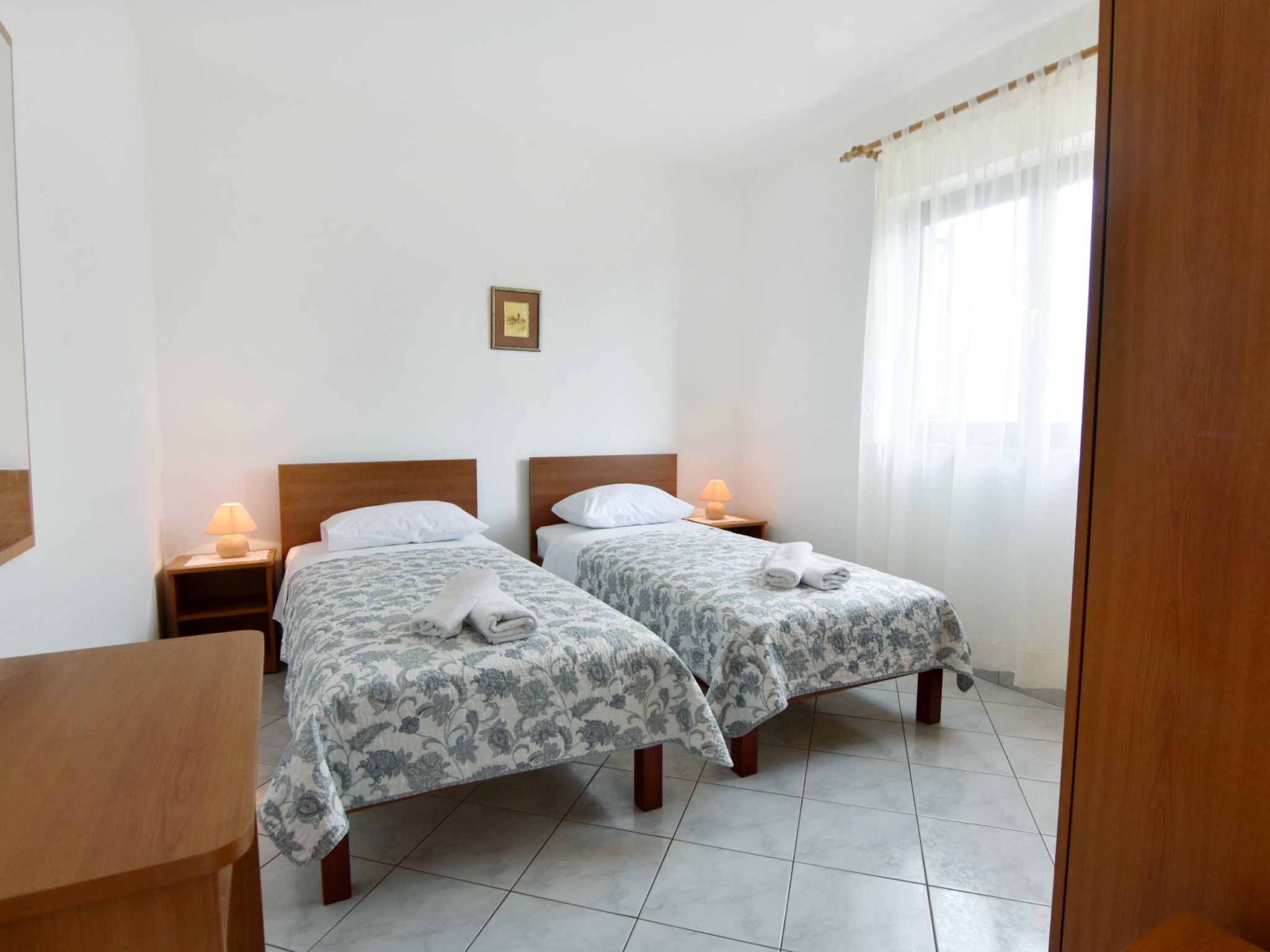 ALBINA B4-Image-tags.info