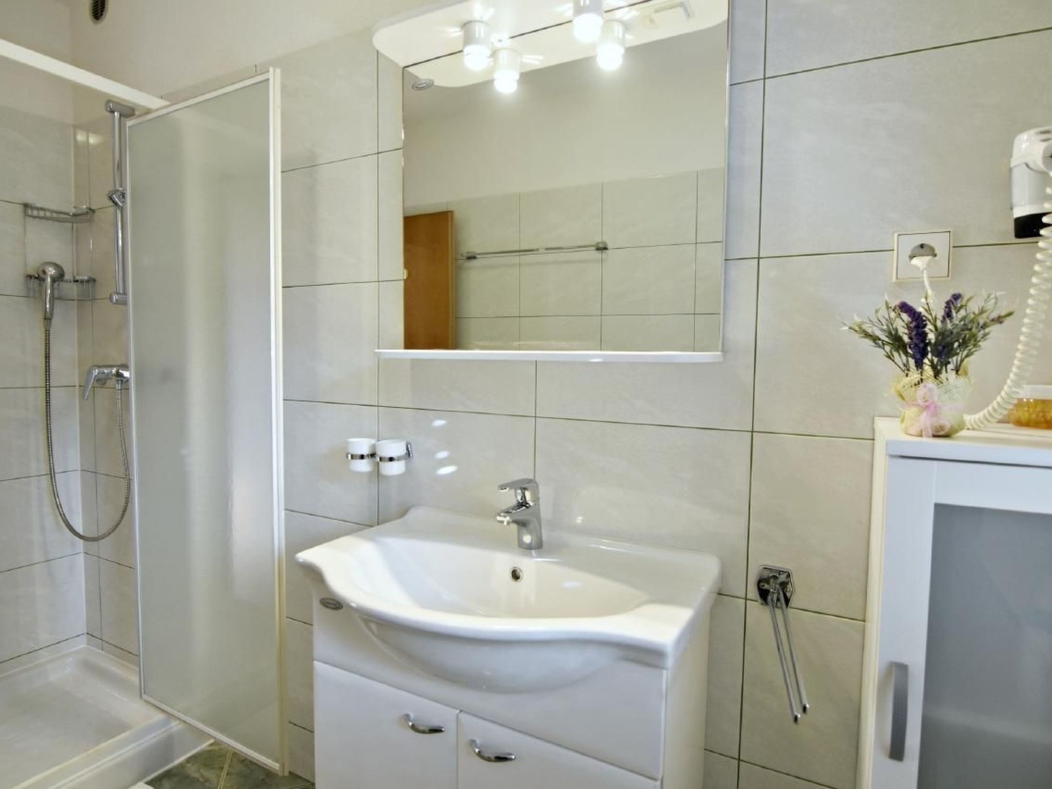 ANA Ž. 2 VELIKI-Image-tags.info