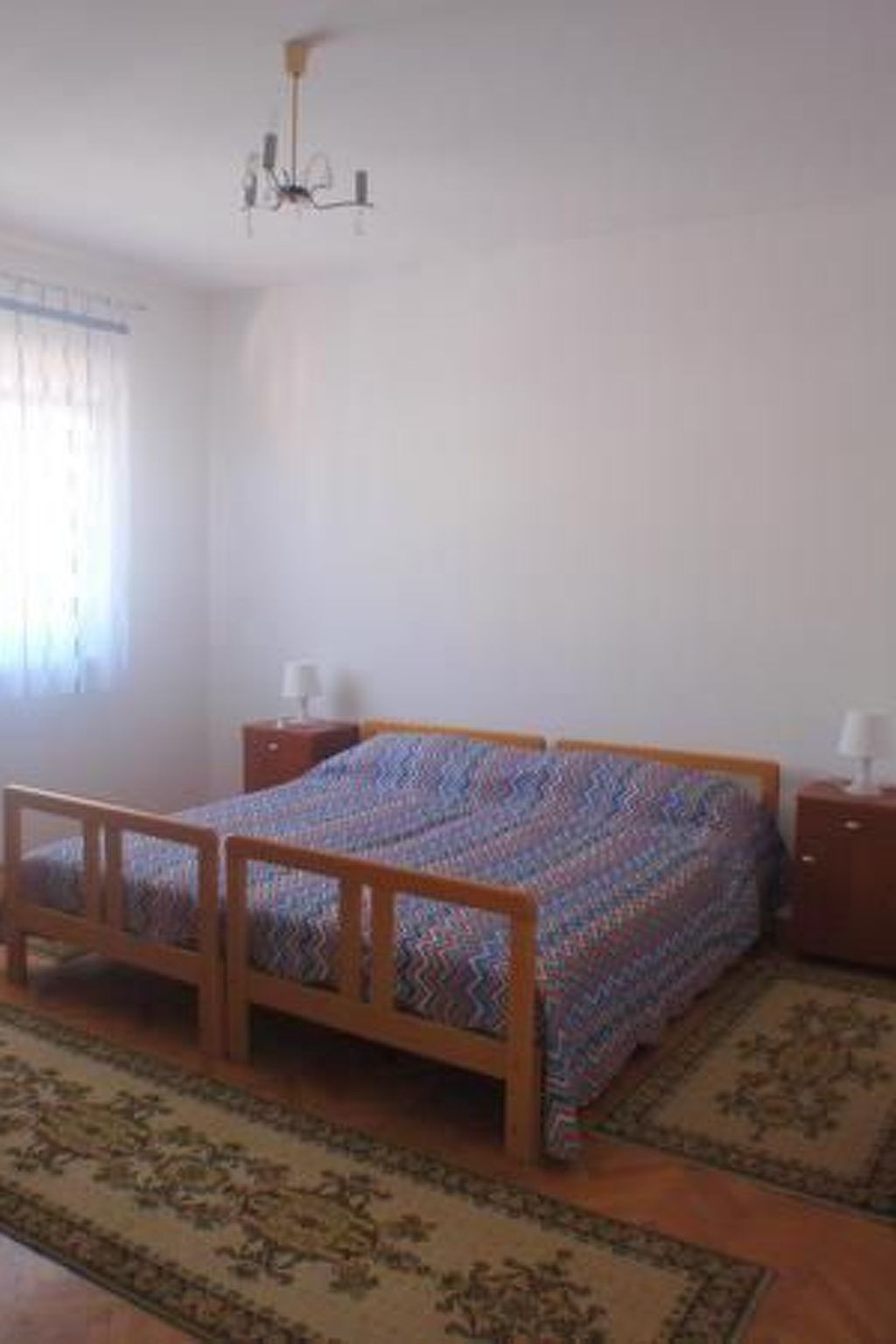 Klimatisierte Lino-Wohnung mit Balkon-Image-tags.info