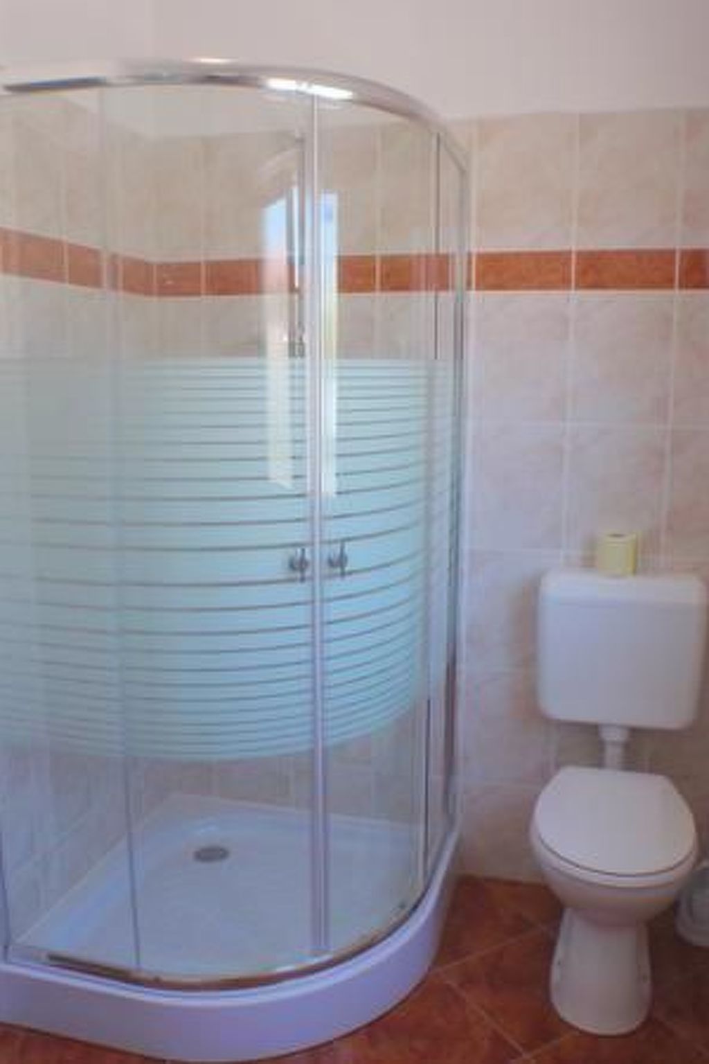 Klimatisierte Lino-Wohnung mit Balkon-Image-tags.info