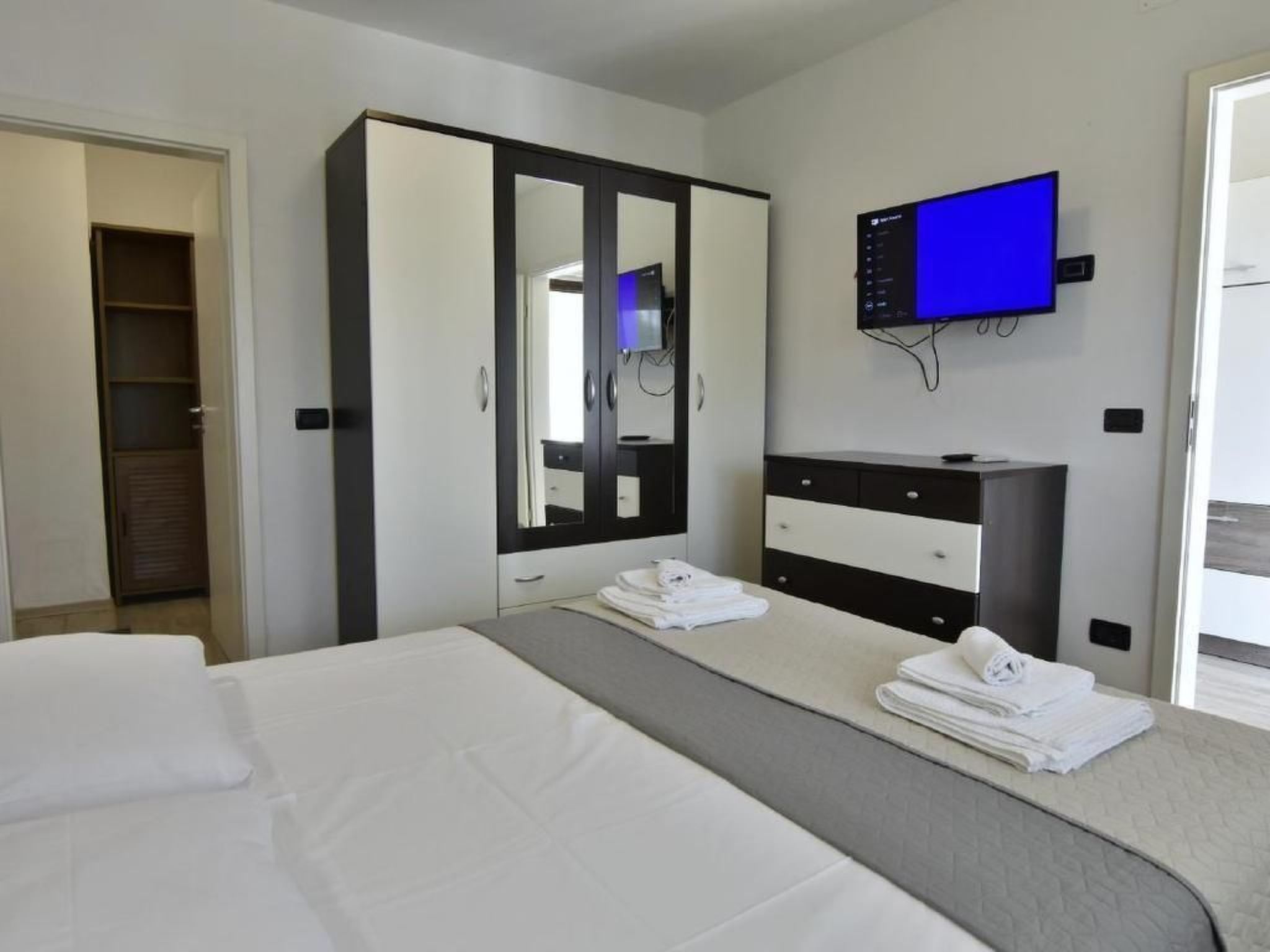 LOREDANA STUDIO-Image-tags.info