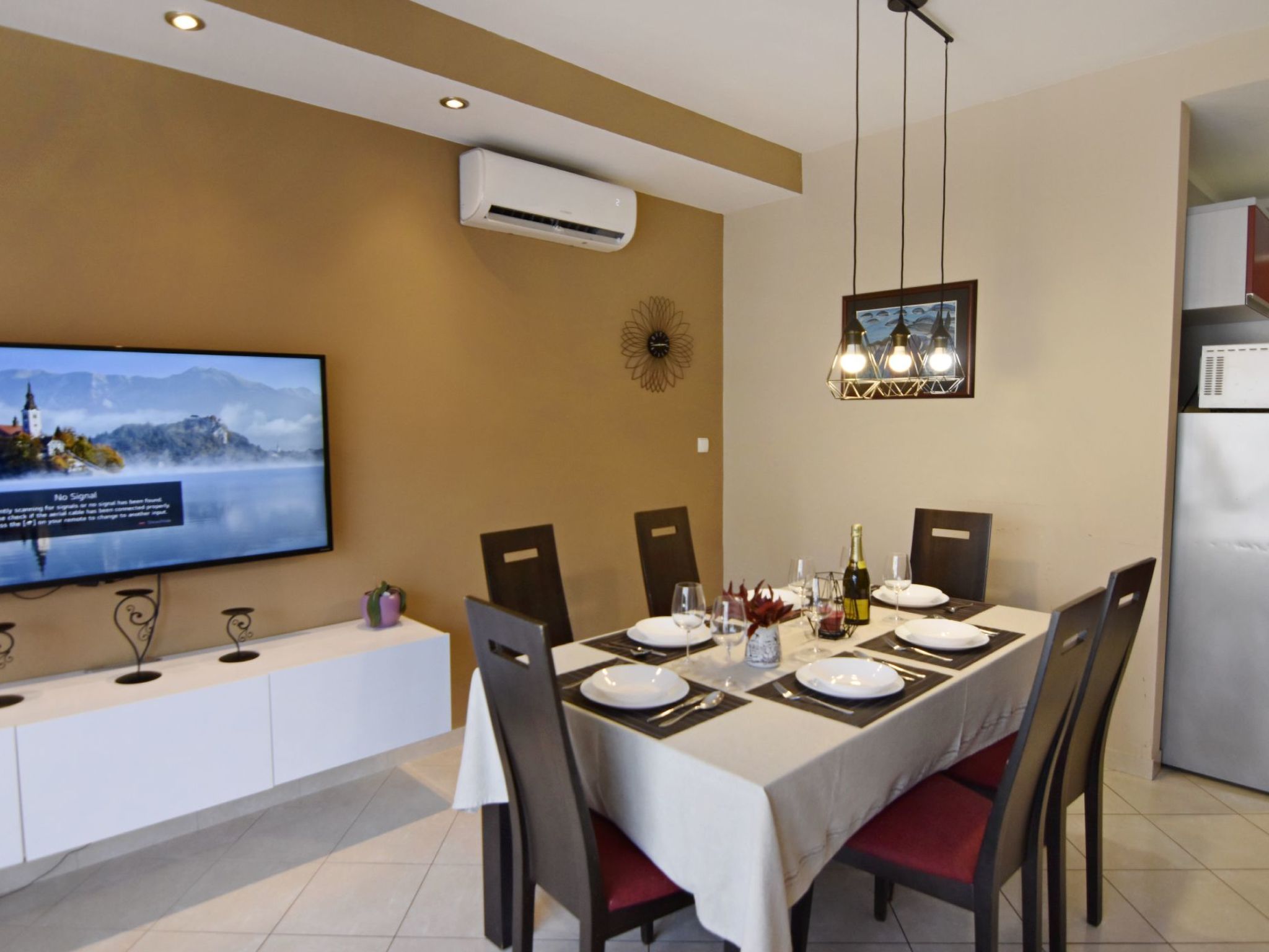 Große Wohnung in Umag mit Terrasse und Grill-Inside