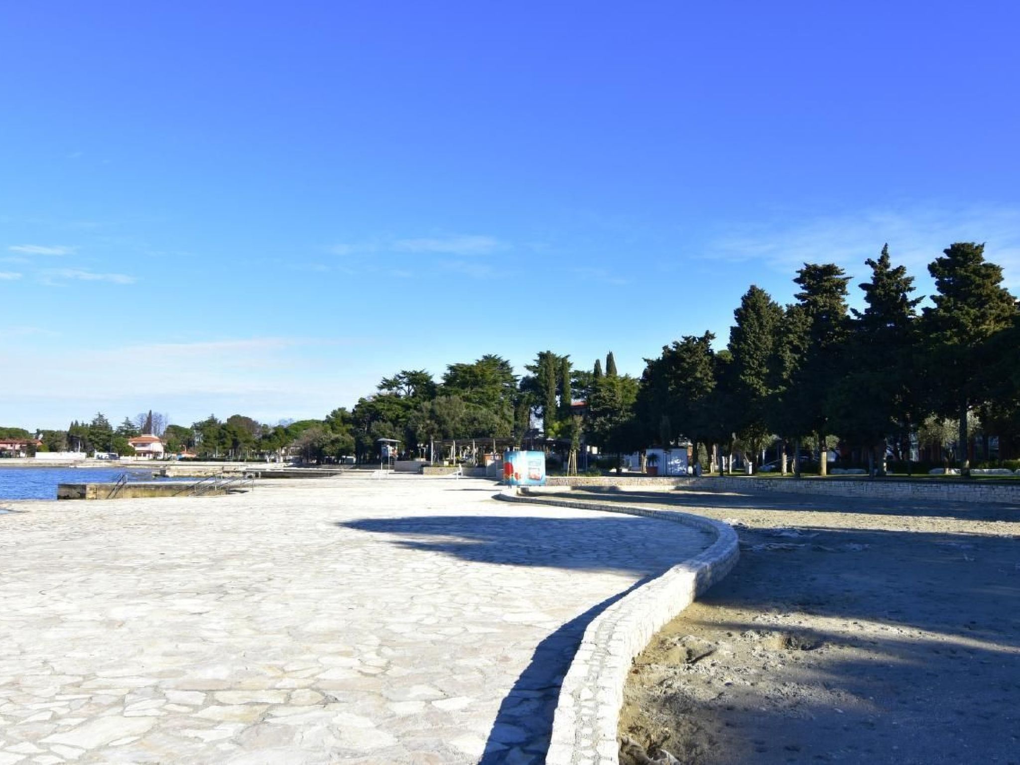 Photo of Große Wohnung in Umag mit Terrasse und Grill