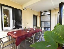 Knusse Vakantiewoning met Tuin, 200 meter van Zee in Umag - thumbnail 3