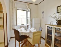 Knusse Vakantiewoning met Tuin, 200 meter van Zee in Umag - thumbnail 6