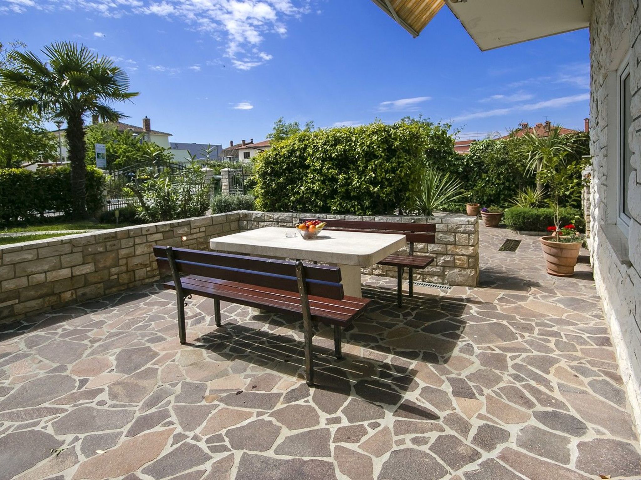 Photo of Apartment Nika1 Umag mit Pool und Whirlpool 400 Meter vom Strand entfernt