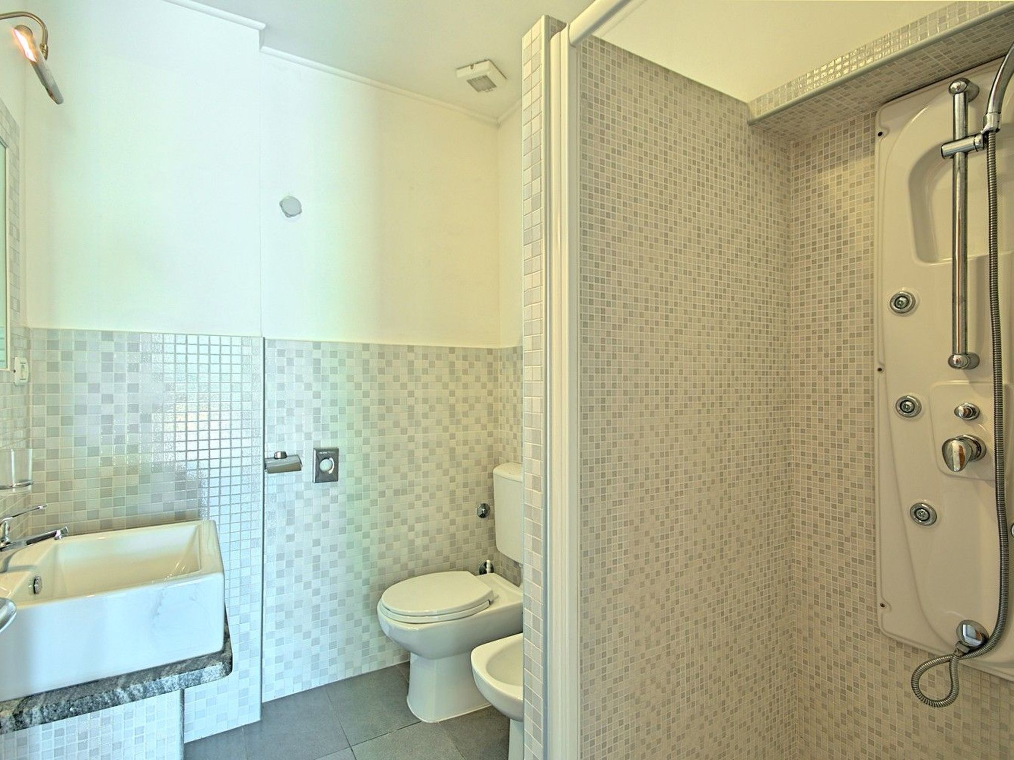 Photo of Apartment Nika1 Umag mit Pool und Whirlpool 400 Meter vom Strand entfernt