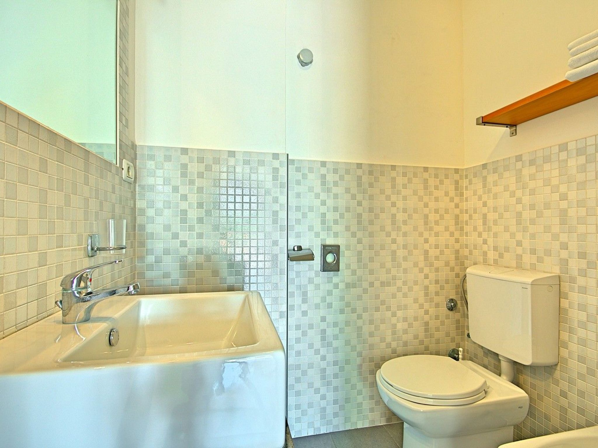 Photo of Apartment Nika1 Umag mit Pool und Whirlpool 400 Meter vom Strand entfernt