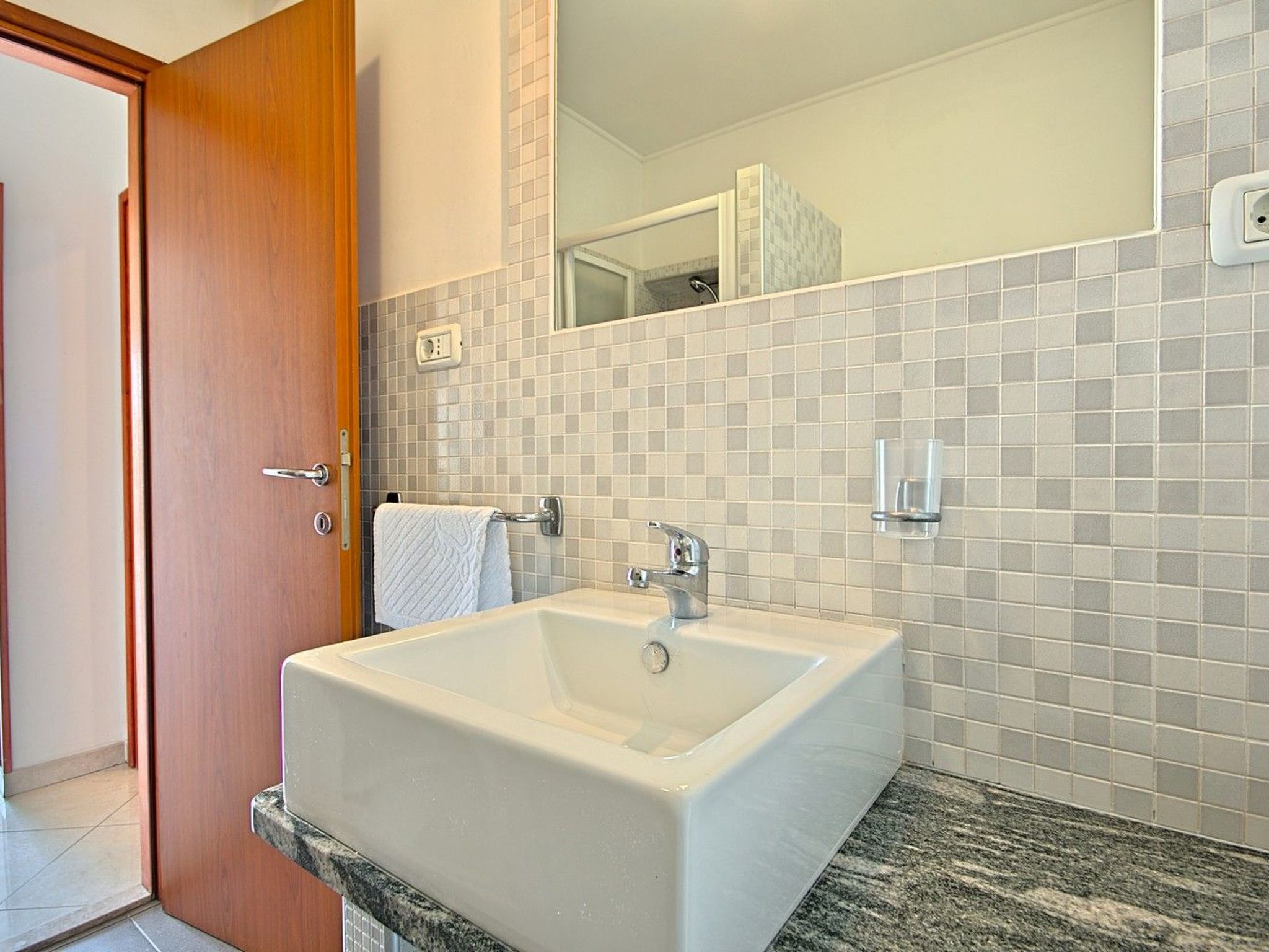 Photo of Apartment Nika1 Umag mit Pool und Whirlpool 400 Meter vom Strand entfernt