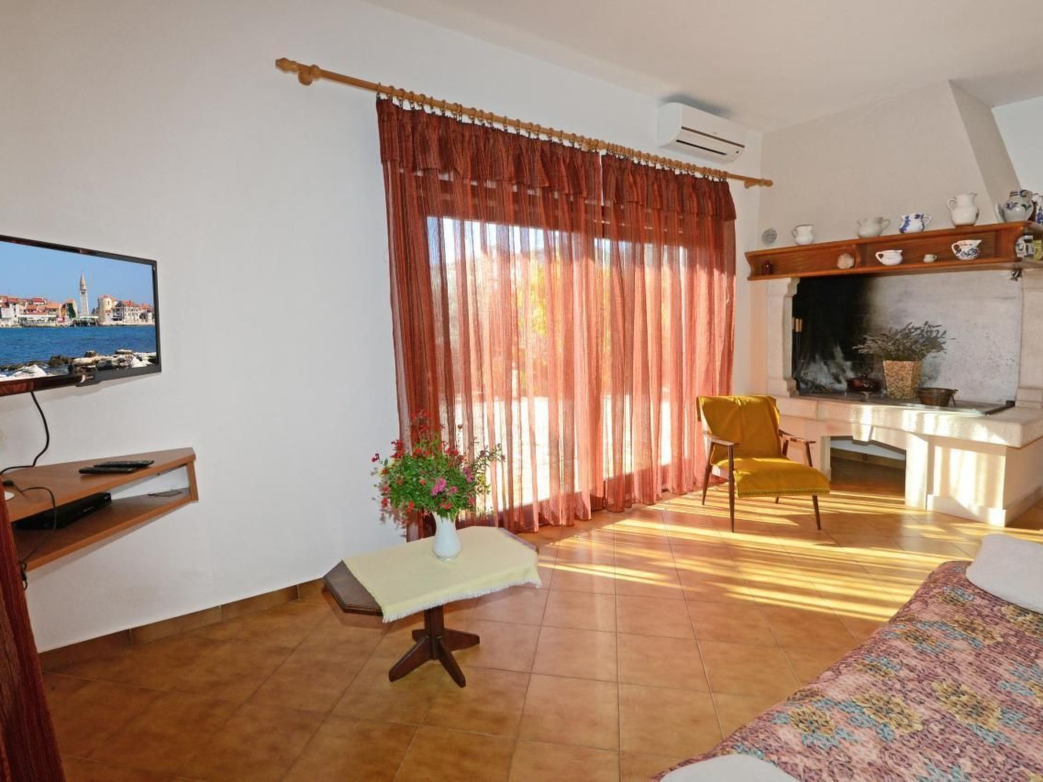 ALBINA 1-Image-tags.info