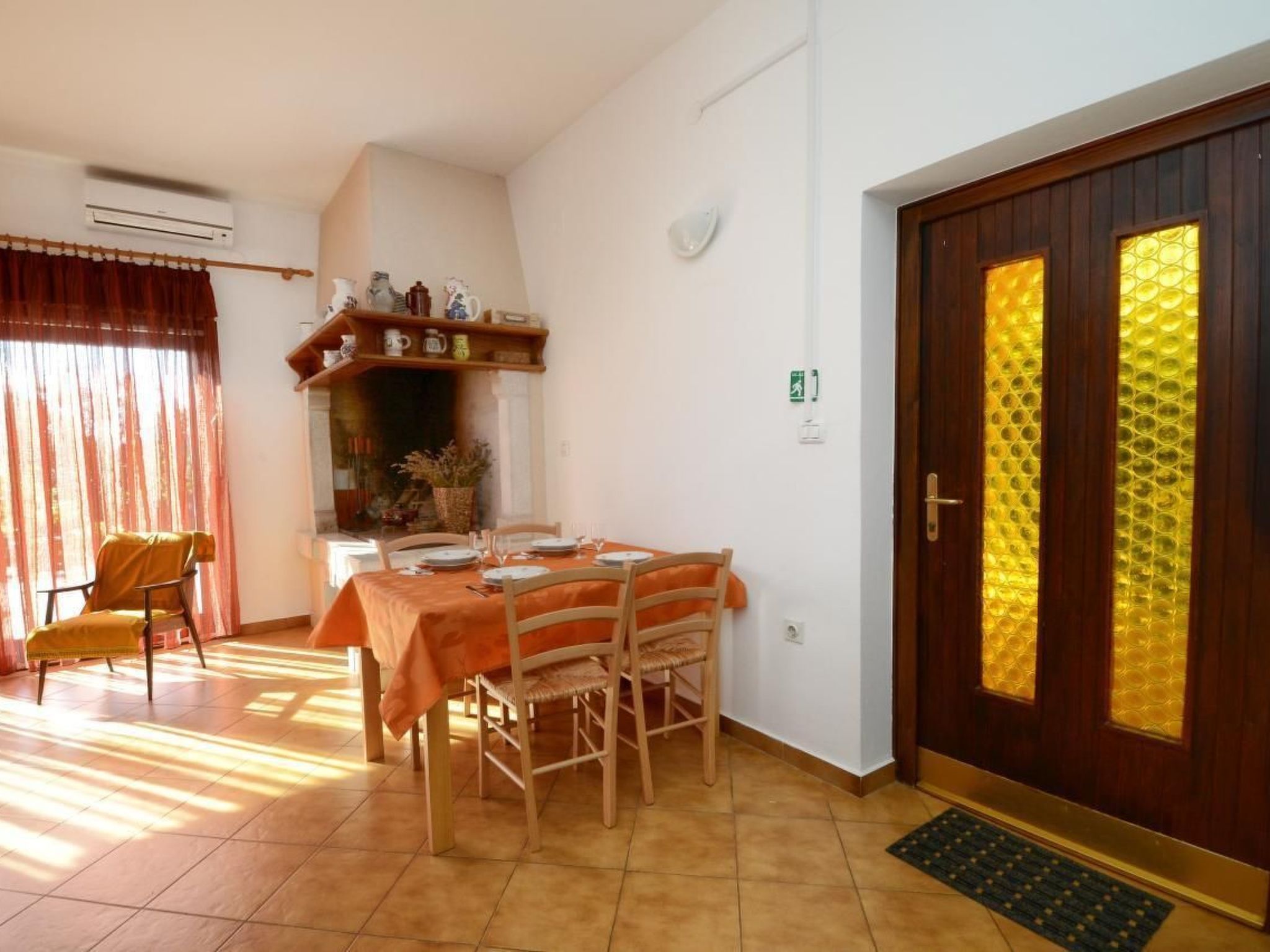 ALBINA 1-Image-tags.info