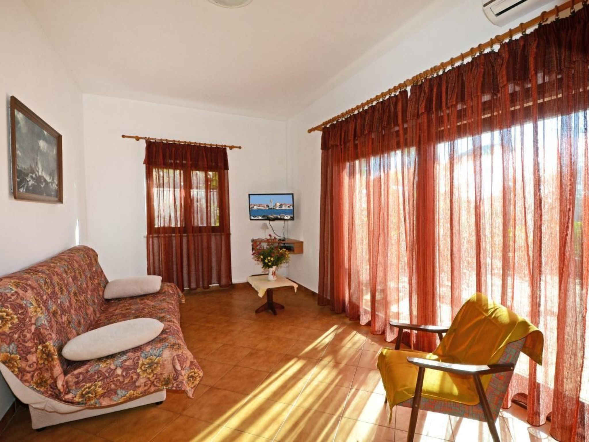 ALBINA 1-Image-tags.info