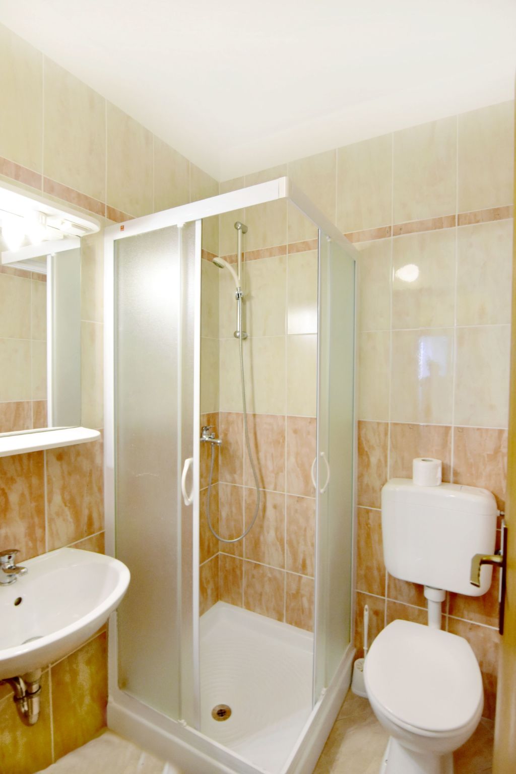 Danica 6+2-Image-tags.info