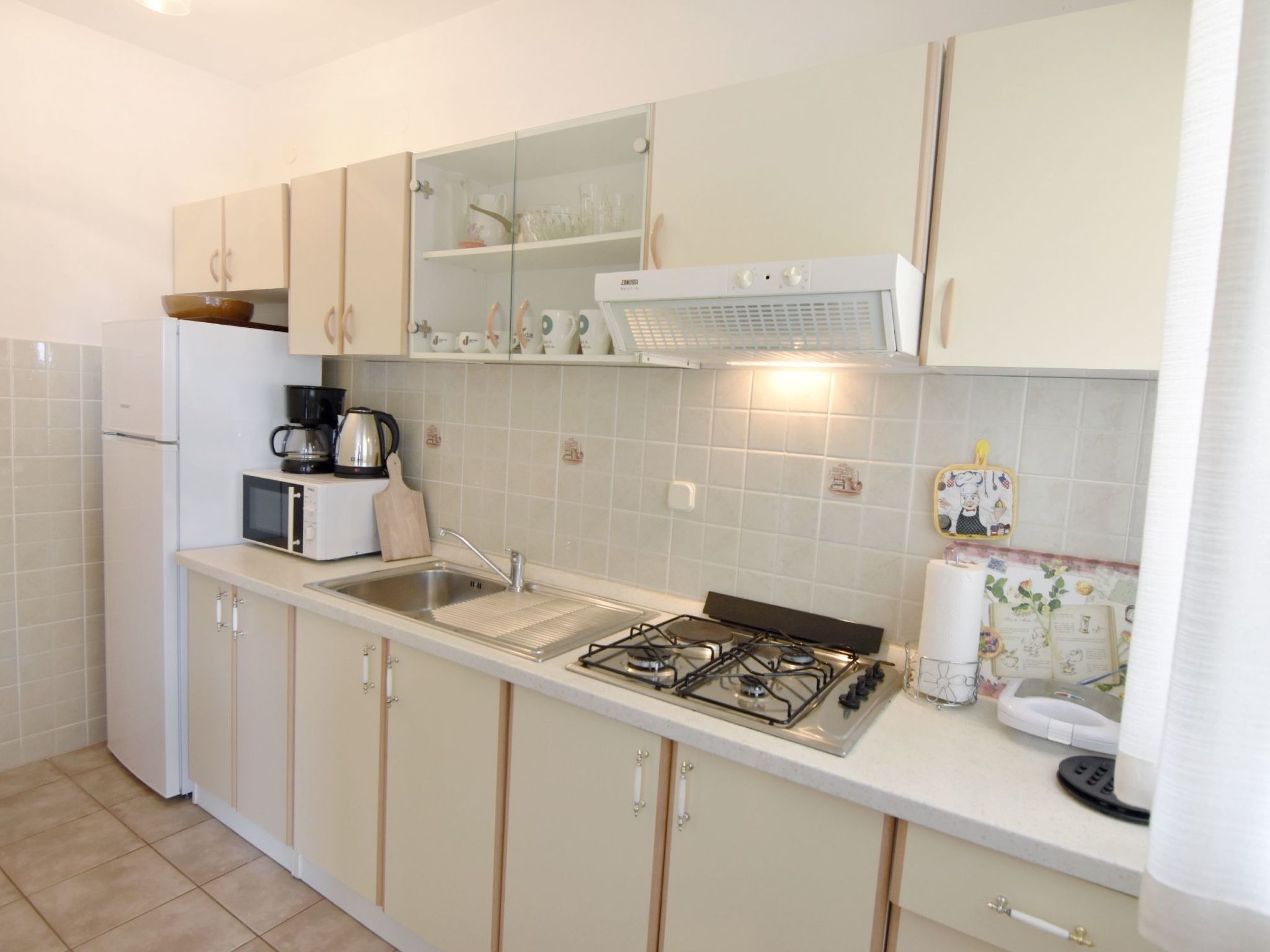 Danica 6+2-Image-tags.info