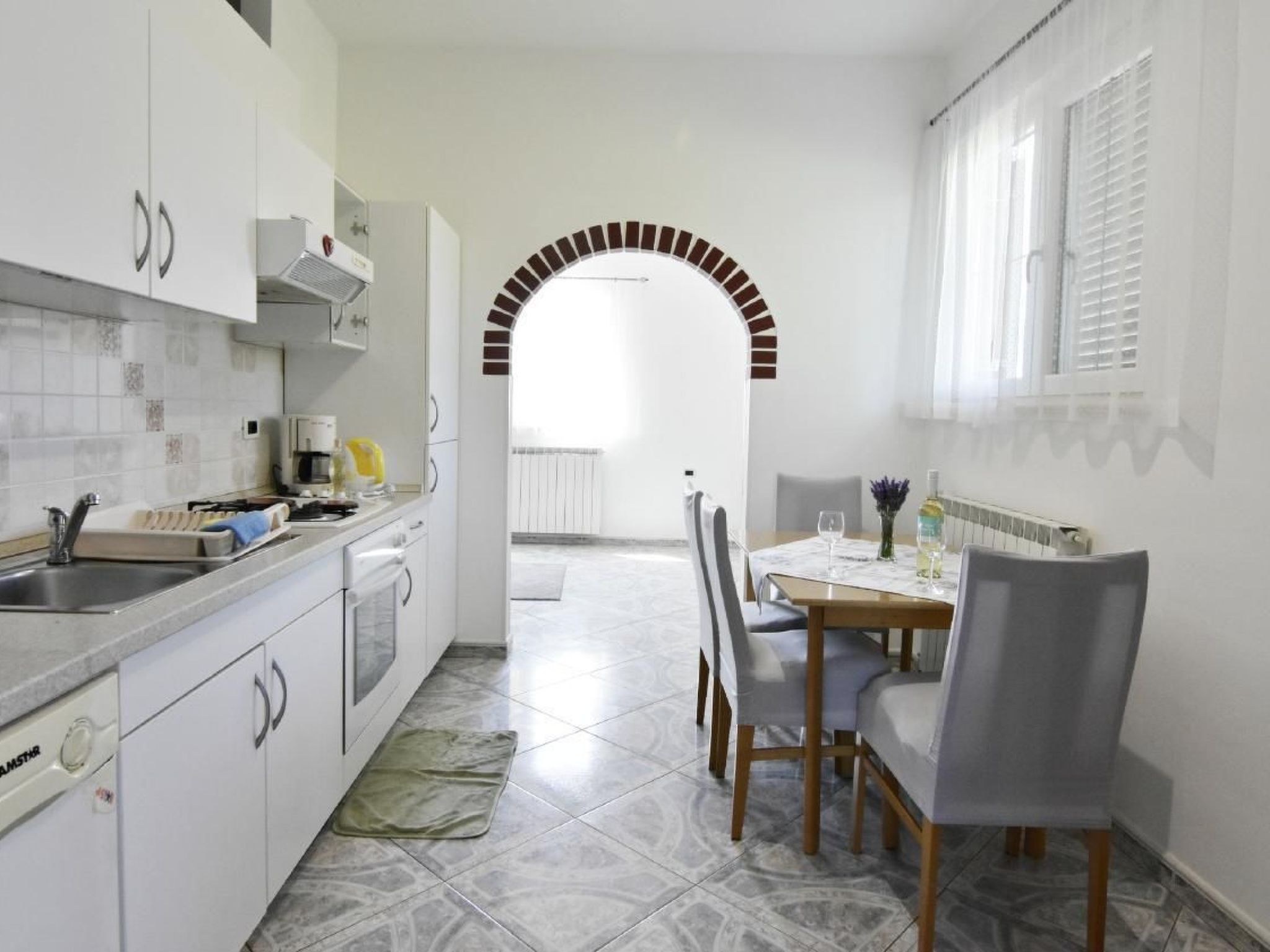 Klimatisierte Wohnung in Valica mit Großem Garten-Image-tags.info