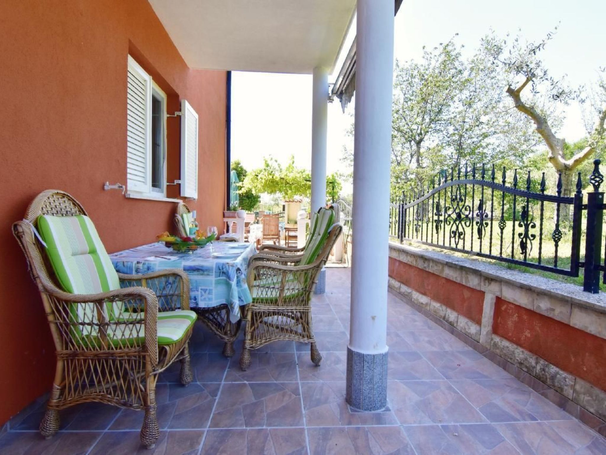 Klimatisierte Wohnung in Valica mit Großem Garten-Image-tags.info