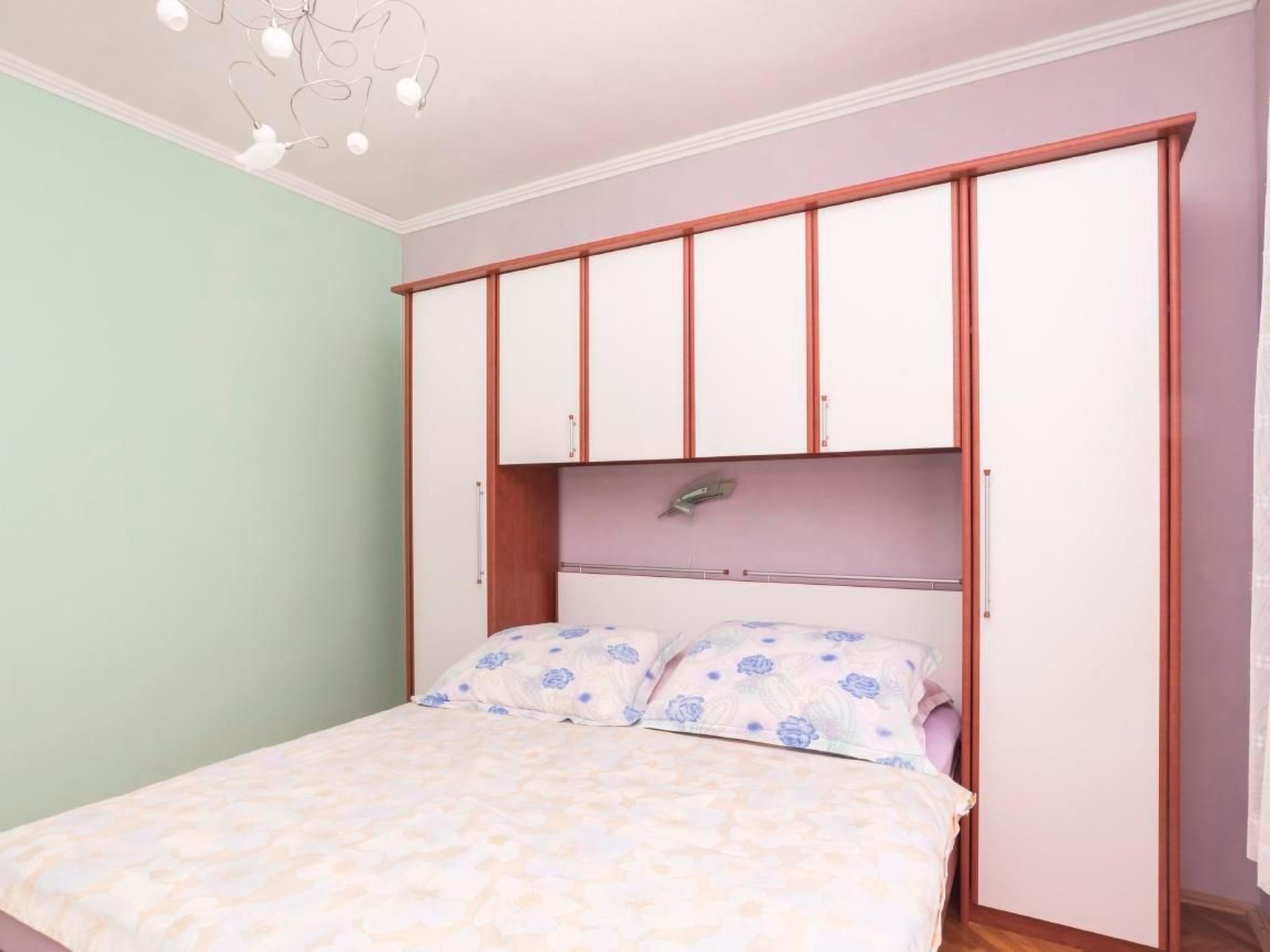 Große Wohnung in Umag mit Kleinem Balkon-Image-tags.info