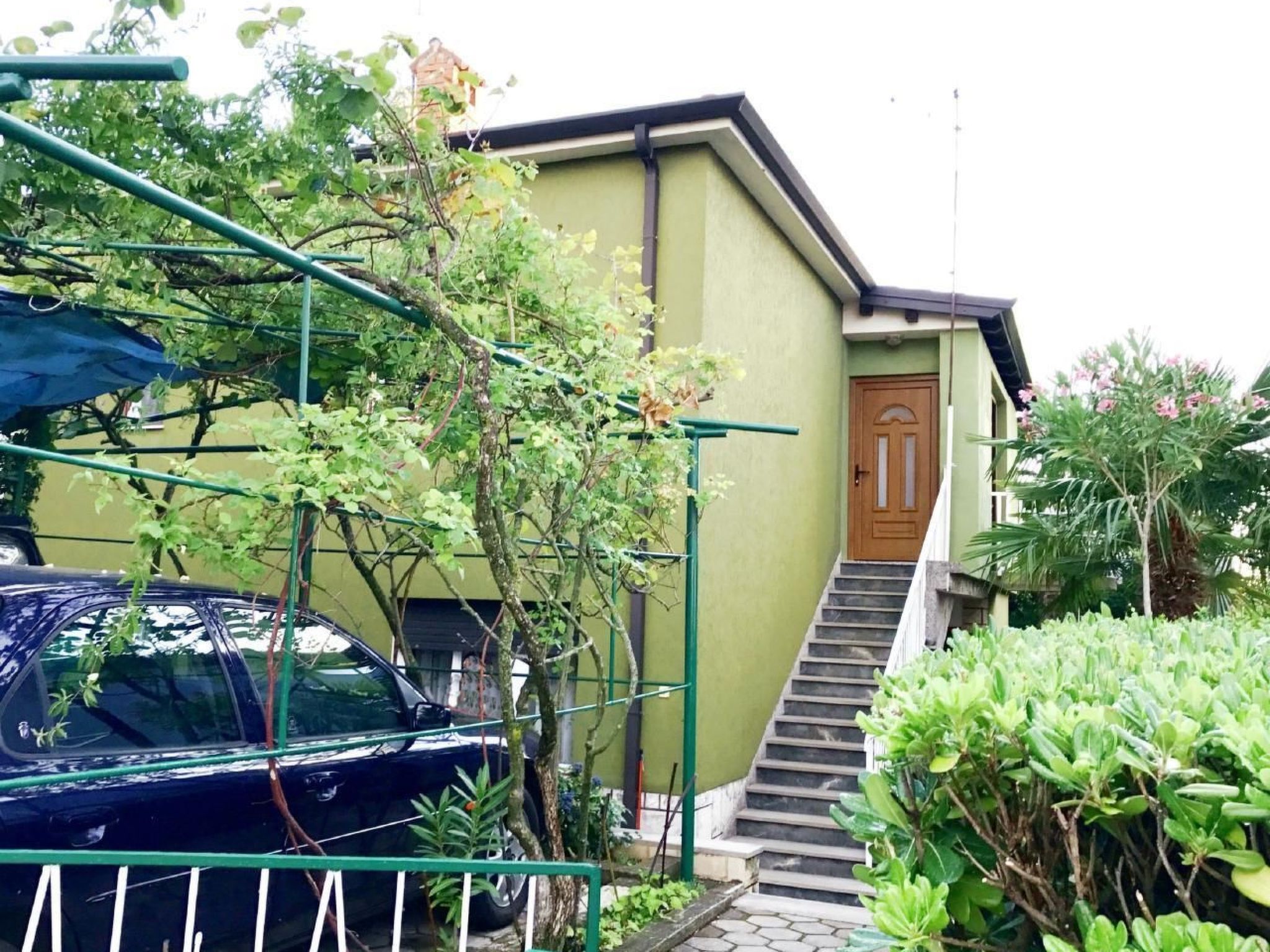 Große Wohnung in Umag mit Kleinem Balkon-Image-tags.info