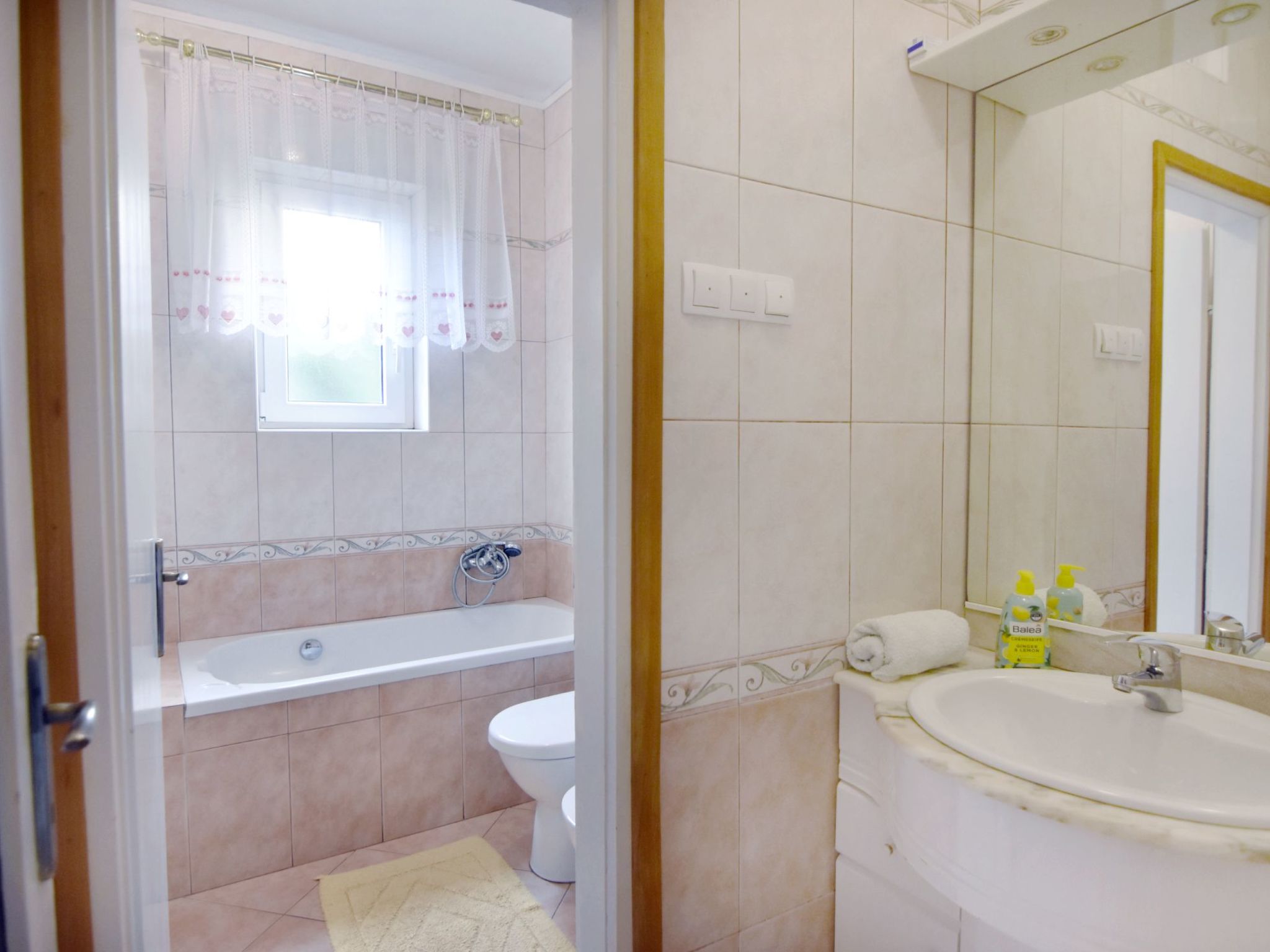 Photo of Zwei-Zimmer-Wohnung in der Nähe des Meeres Umag