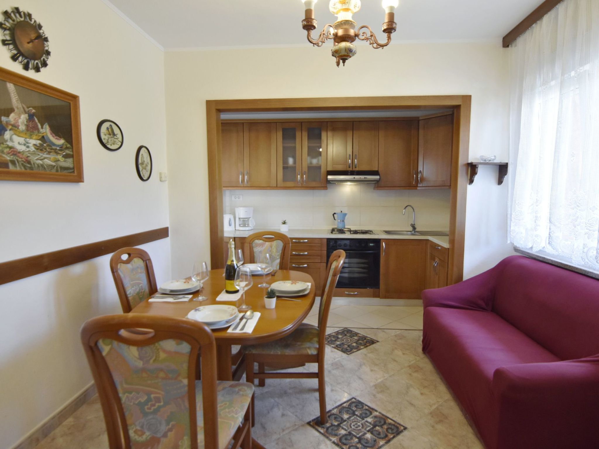 Photo of Zwei-Zimmer-Wohnung in der Nähe des Meeres Umag