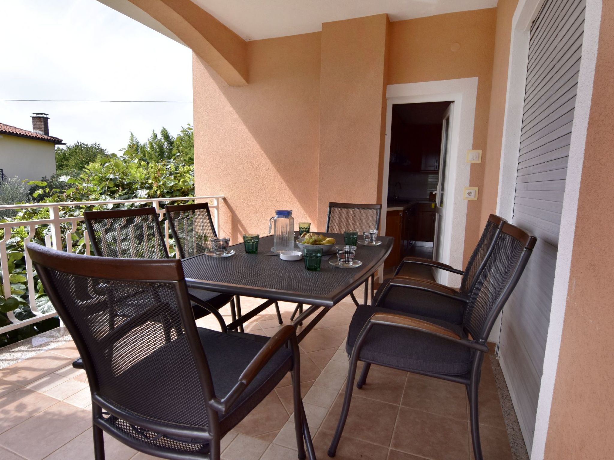 Photo of Zwei-Zimmer-Wohnung in der Nähe des Meeres Umag