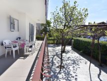 Vrijstaande vakantiewoning bij zee en golfbaan in Umag, Istrië - thumbnail 2