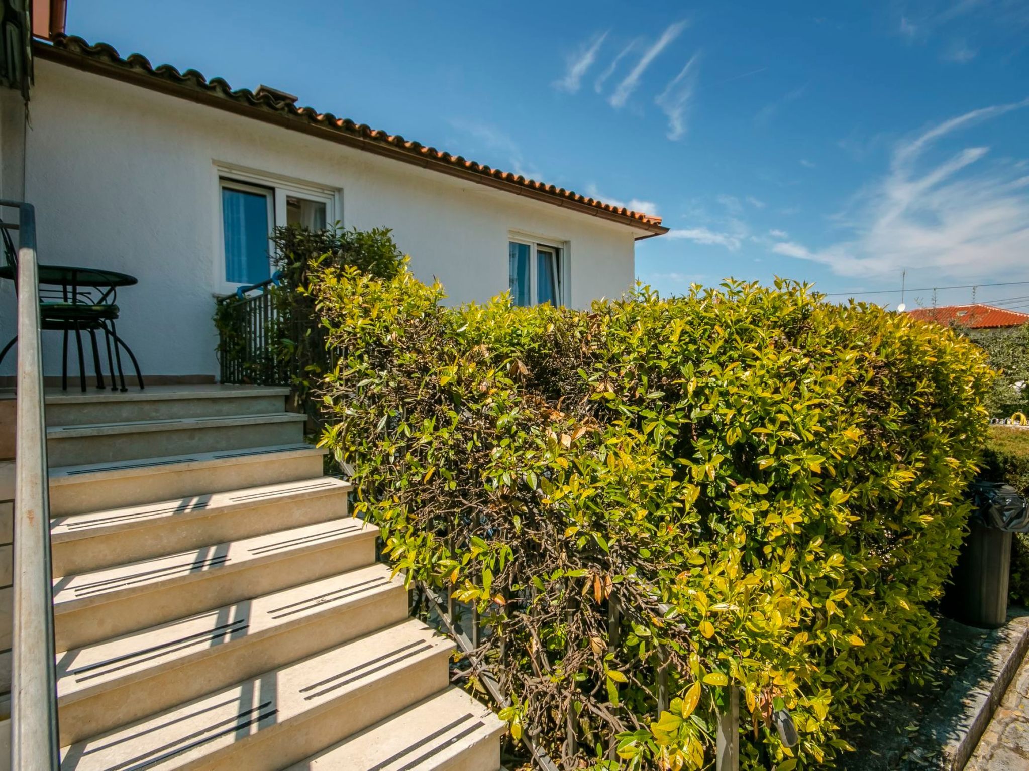 Photo of Apartment Nika 3 Umag mit Pool und Whirlpool 400 Meter vom Strand entfernt