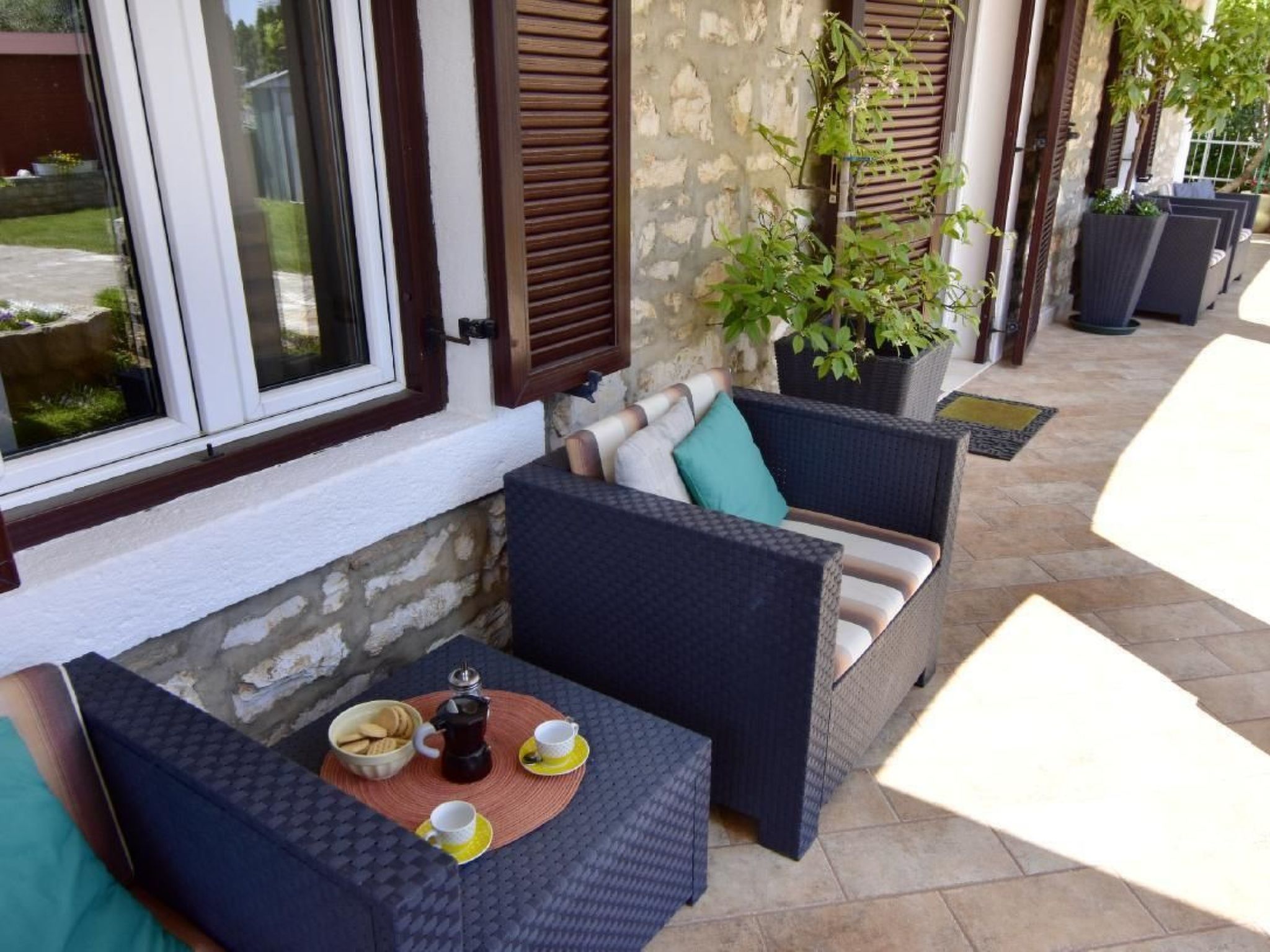 Große Wohnung in Umag mit Großem Garten und Meerblick-Image-tags.info