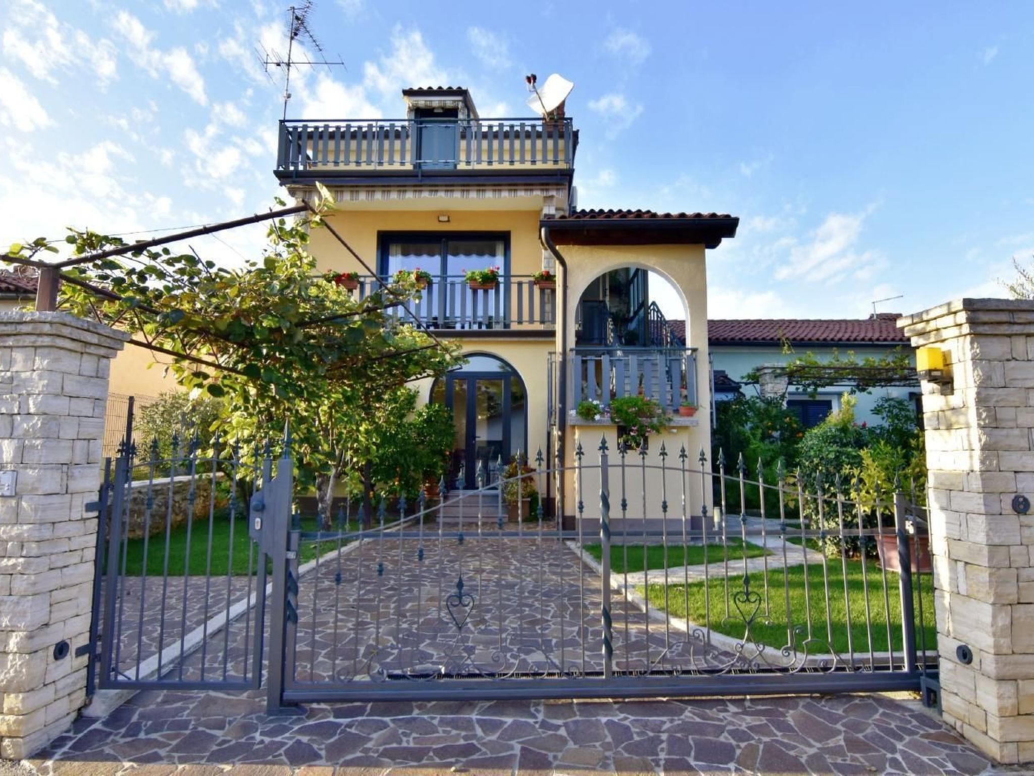 Tolles Appartement in Umag mit Grill, Terrasse und Garten