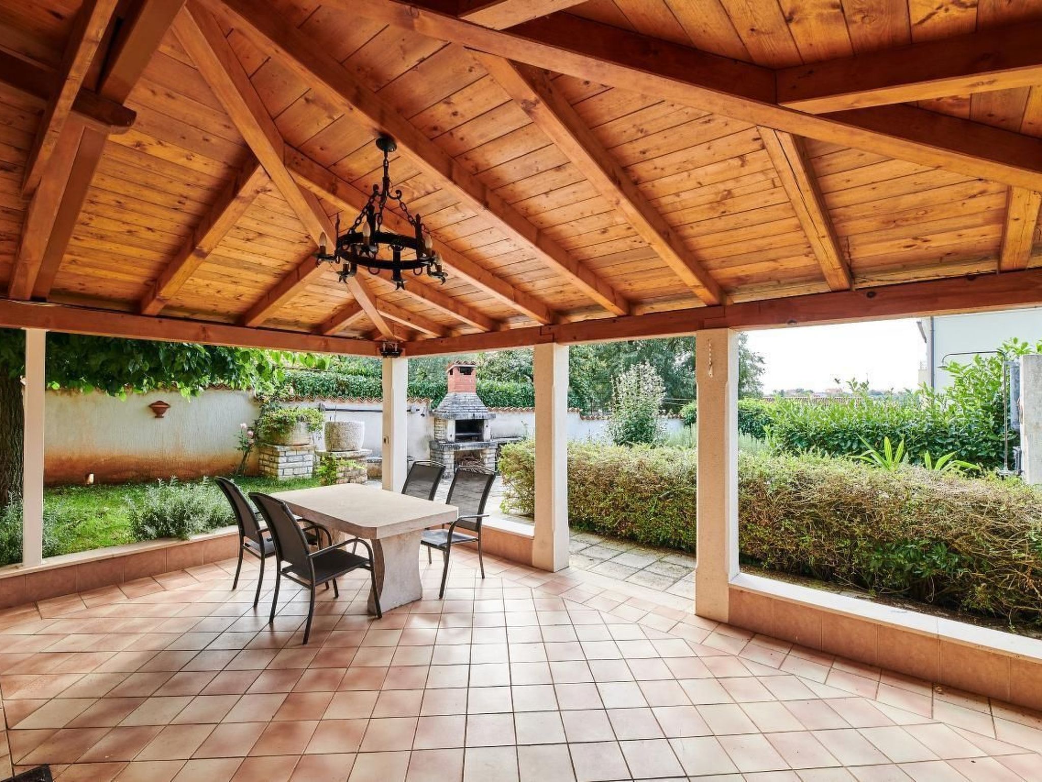 Wohnung in Valica mit Großem Garten-Image-tags.info