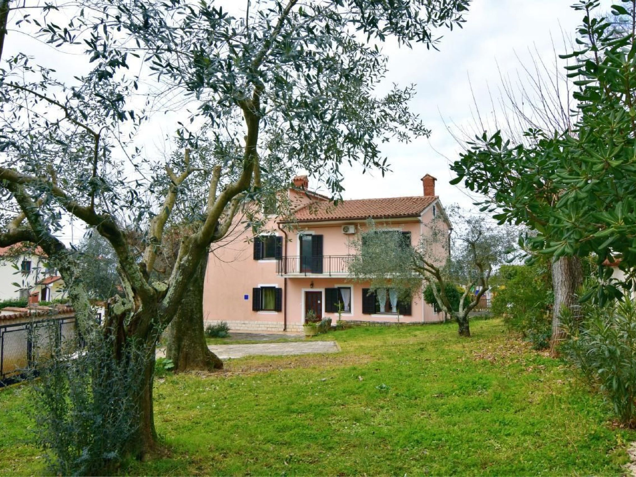 Wohnung in Valica mit Großem Garten-Image-tags.info