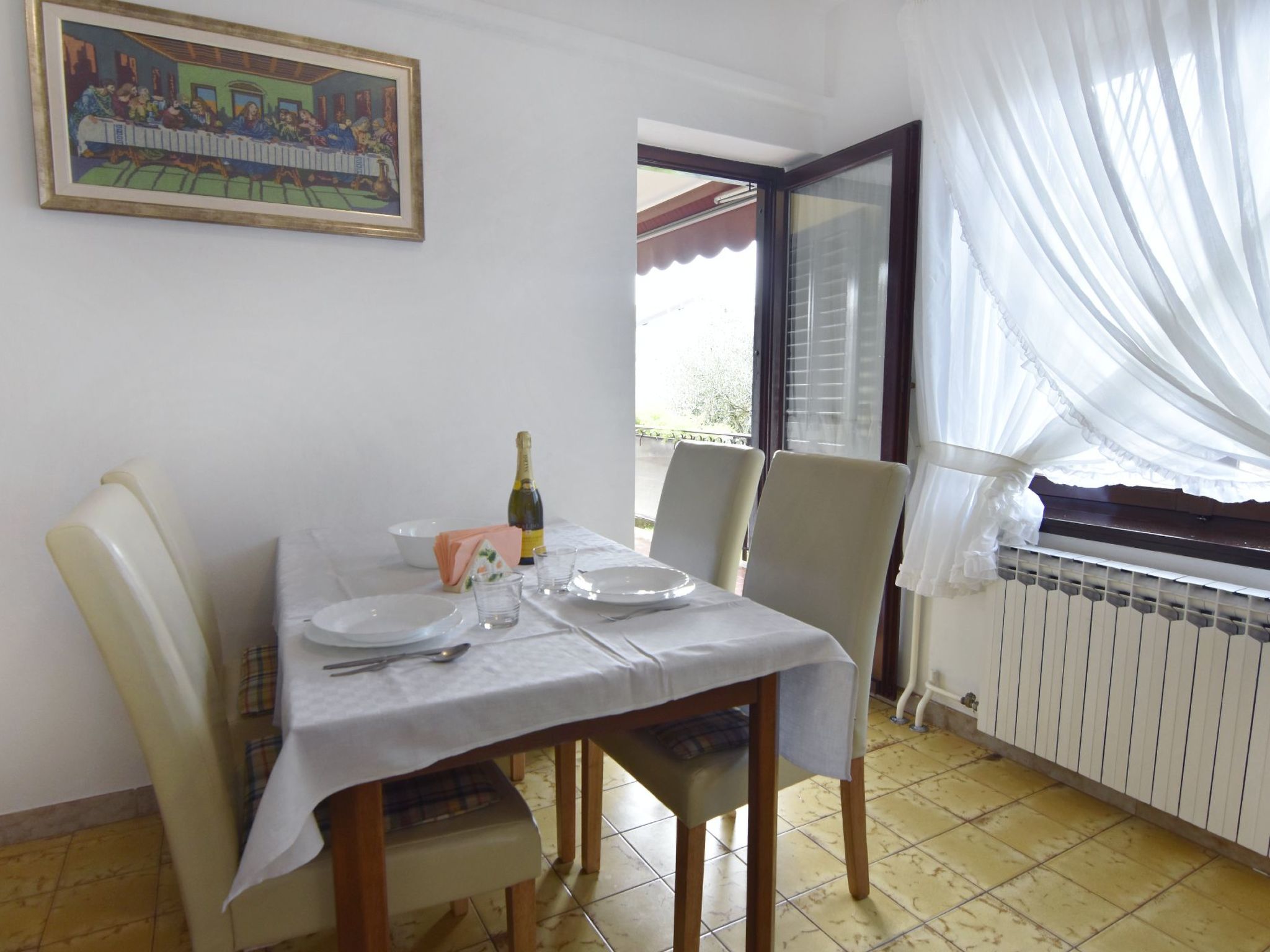 Elizabeta-Image-tags.info