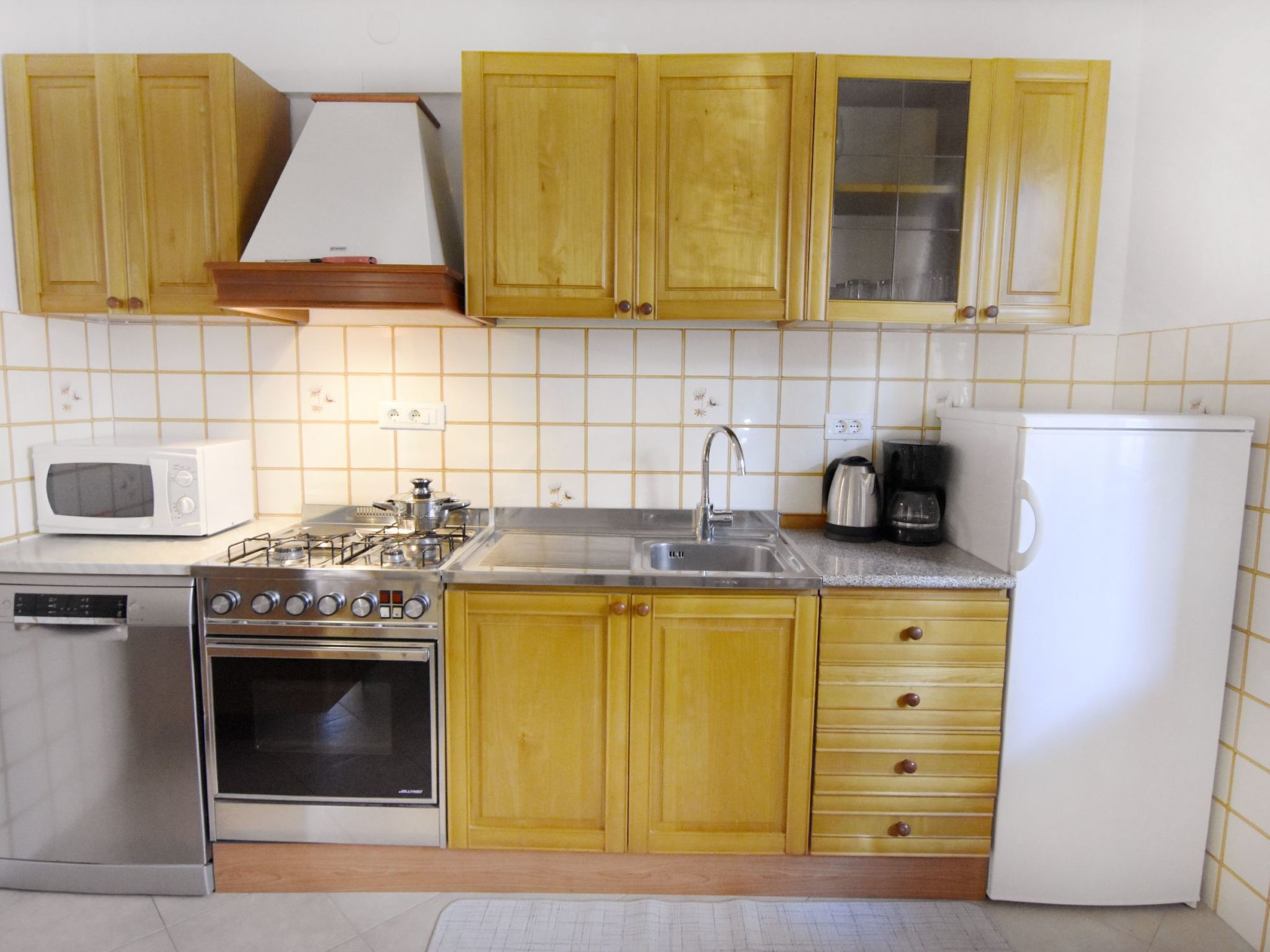 LINO B4-Image-tags.info