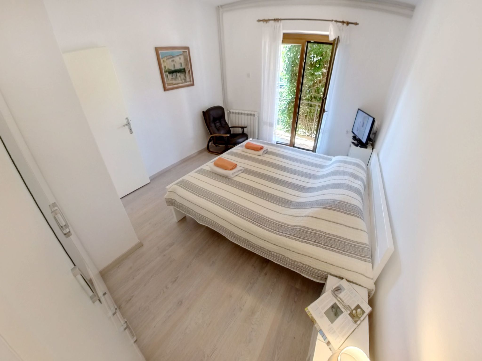 LINO B4-Image-tags.info