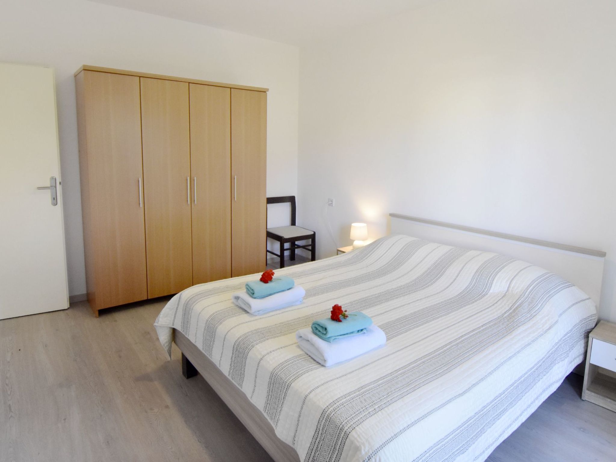 LINO B4-Image-tags.info