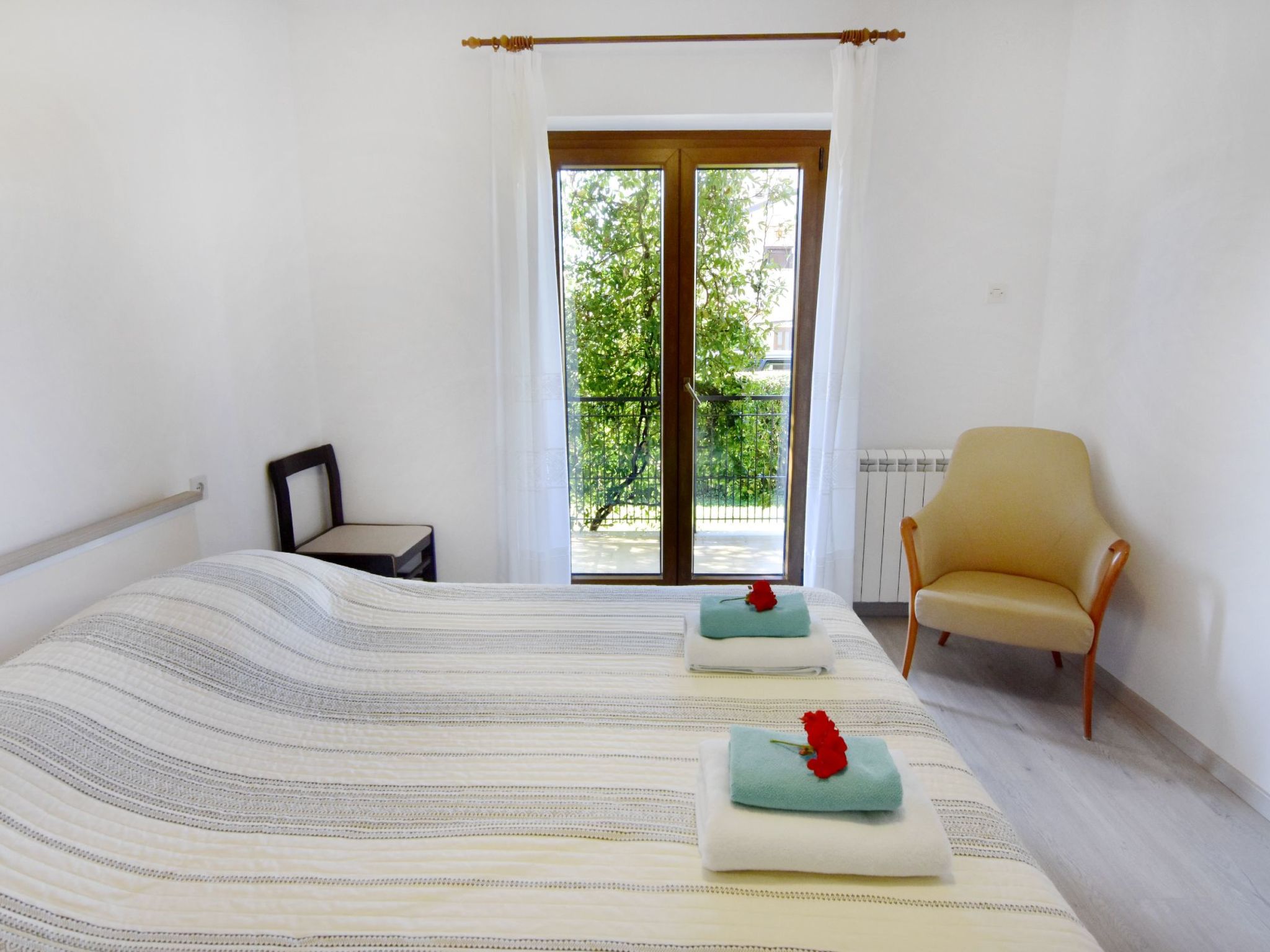 LINO B4-Image-tags.info