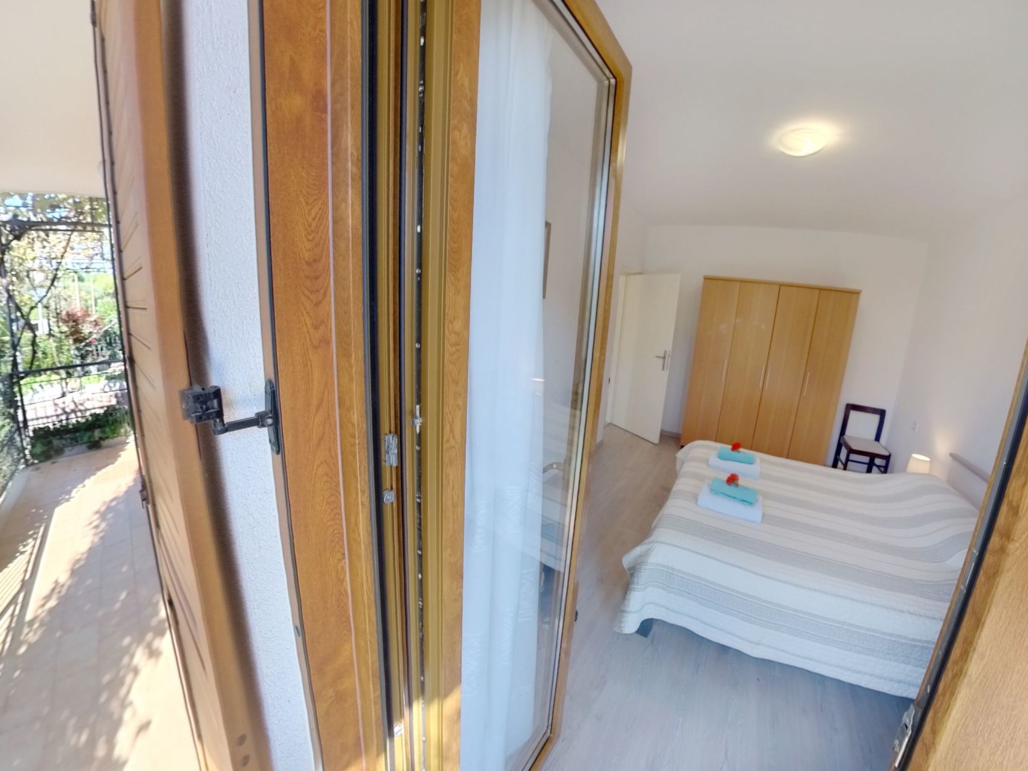 LINO B4-Image-tags.info